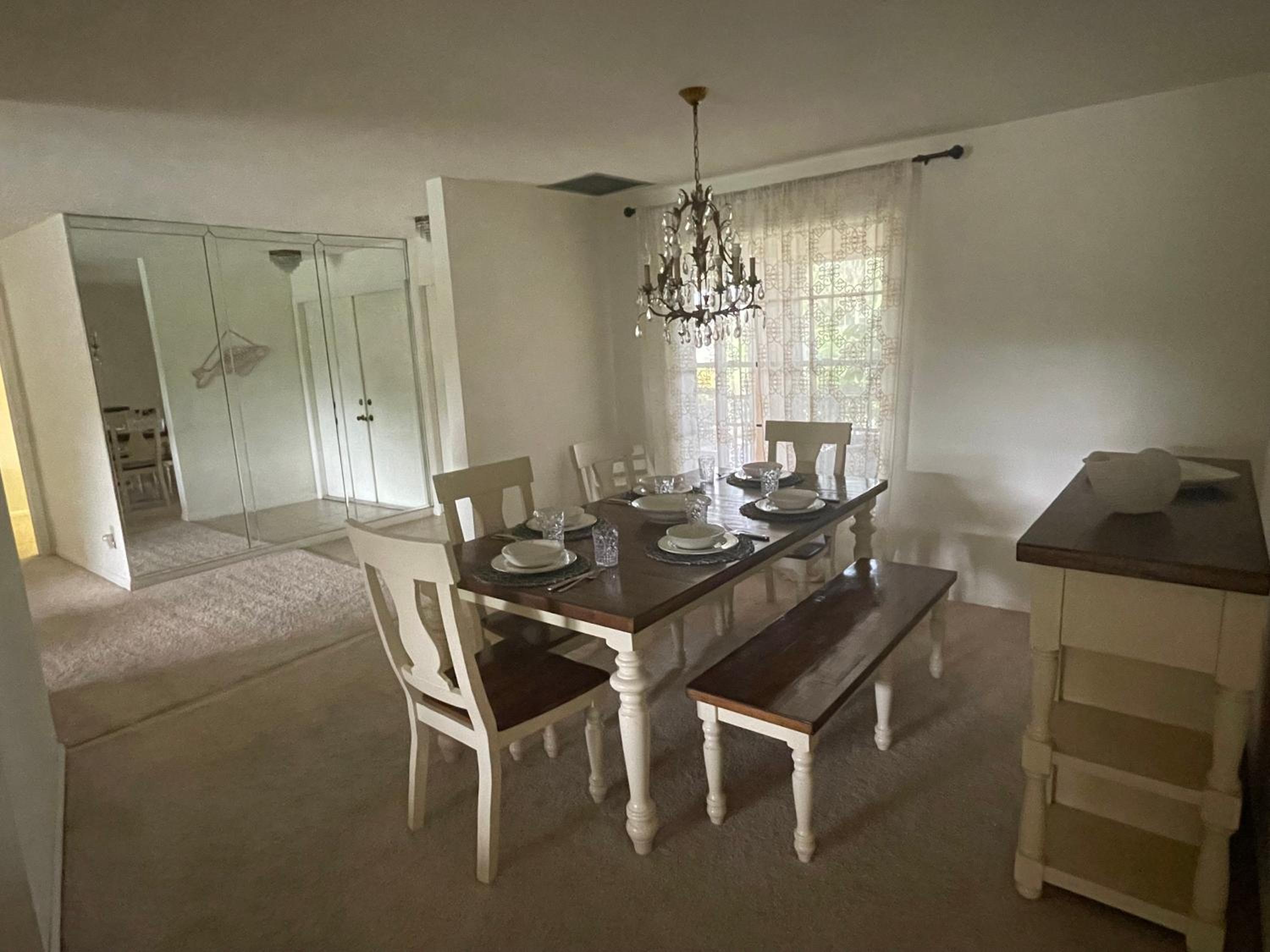 Pool home with a new sparkling pool, close to beach, lovely lake view view 4