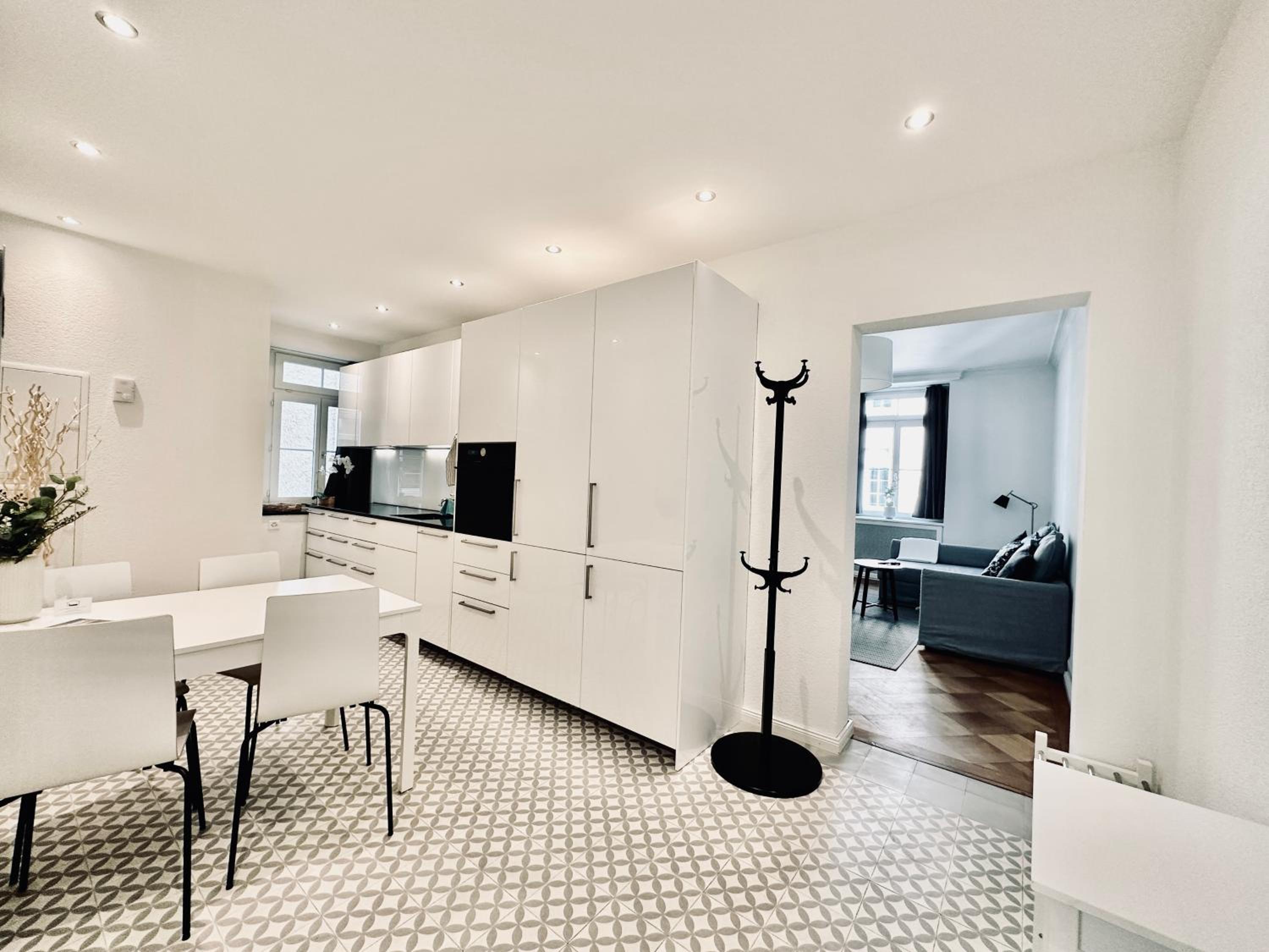 Business Apartment ZIMMERzuVERMIETEN in Solothurn view 5