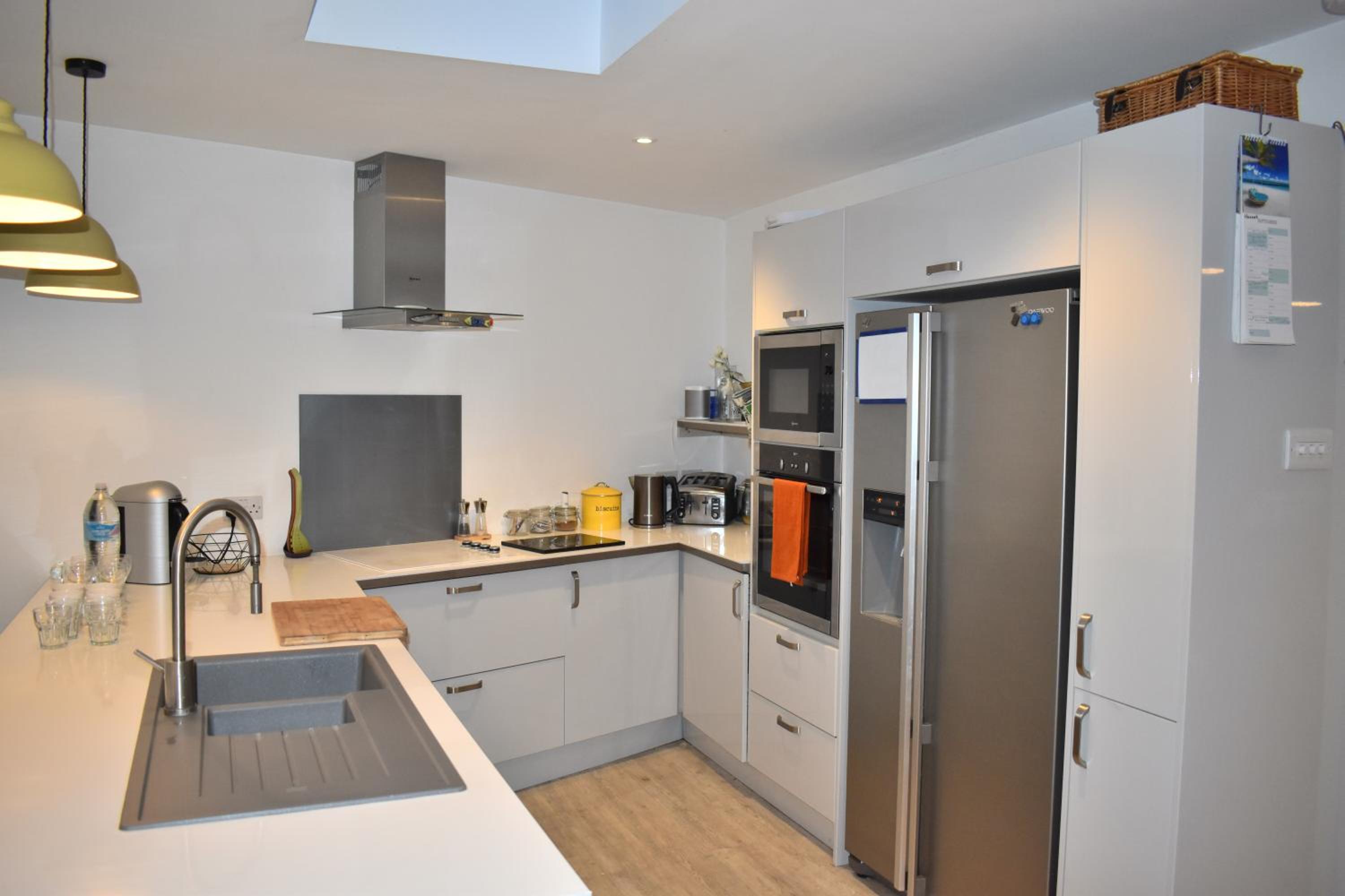 Chichester House I Free Parking I Nearby Beaches I Chichester Holiday Properties view 2
