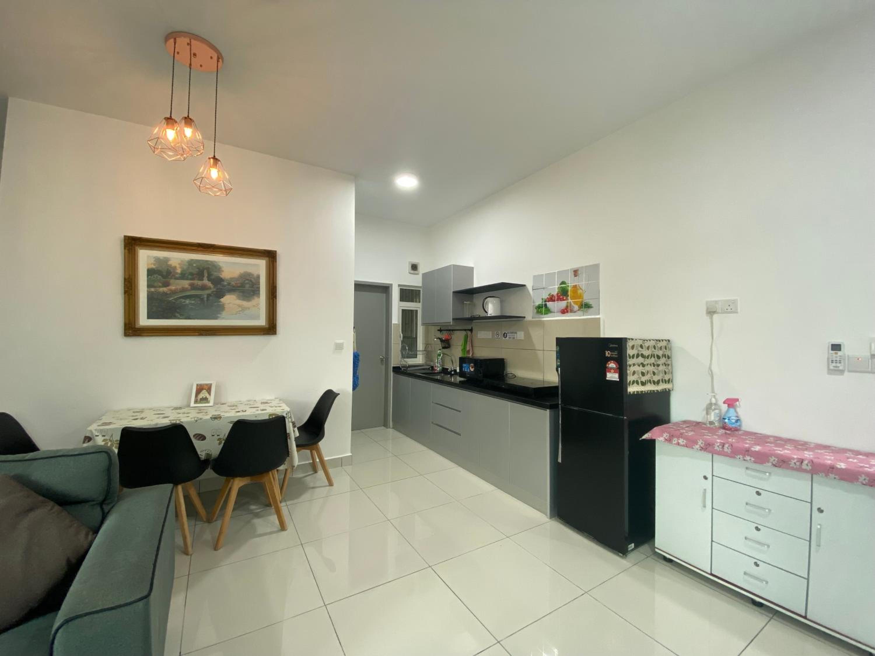 TR Residence 3R2B Serviced Apt 5-6pax HKL,IJN,PWTC KL
