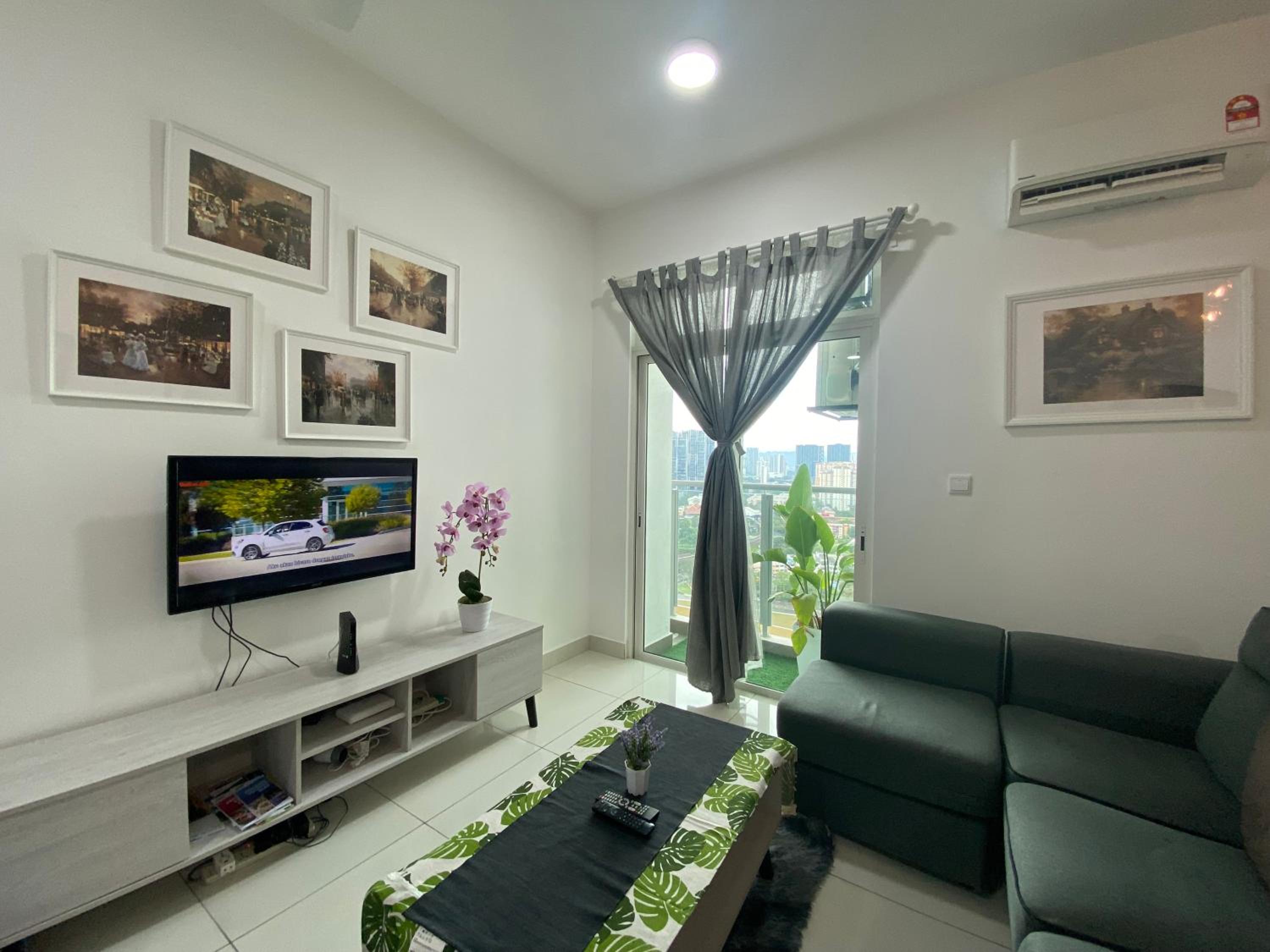 TR Residence 3R2B Serviced Apt 5-6pax HKL,IJN,PWTC KL