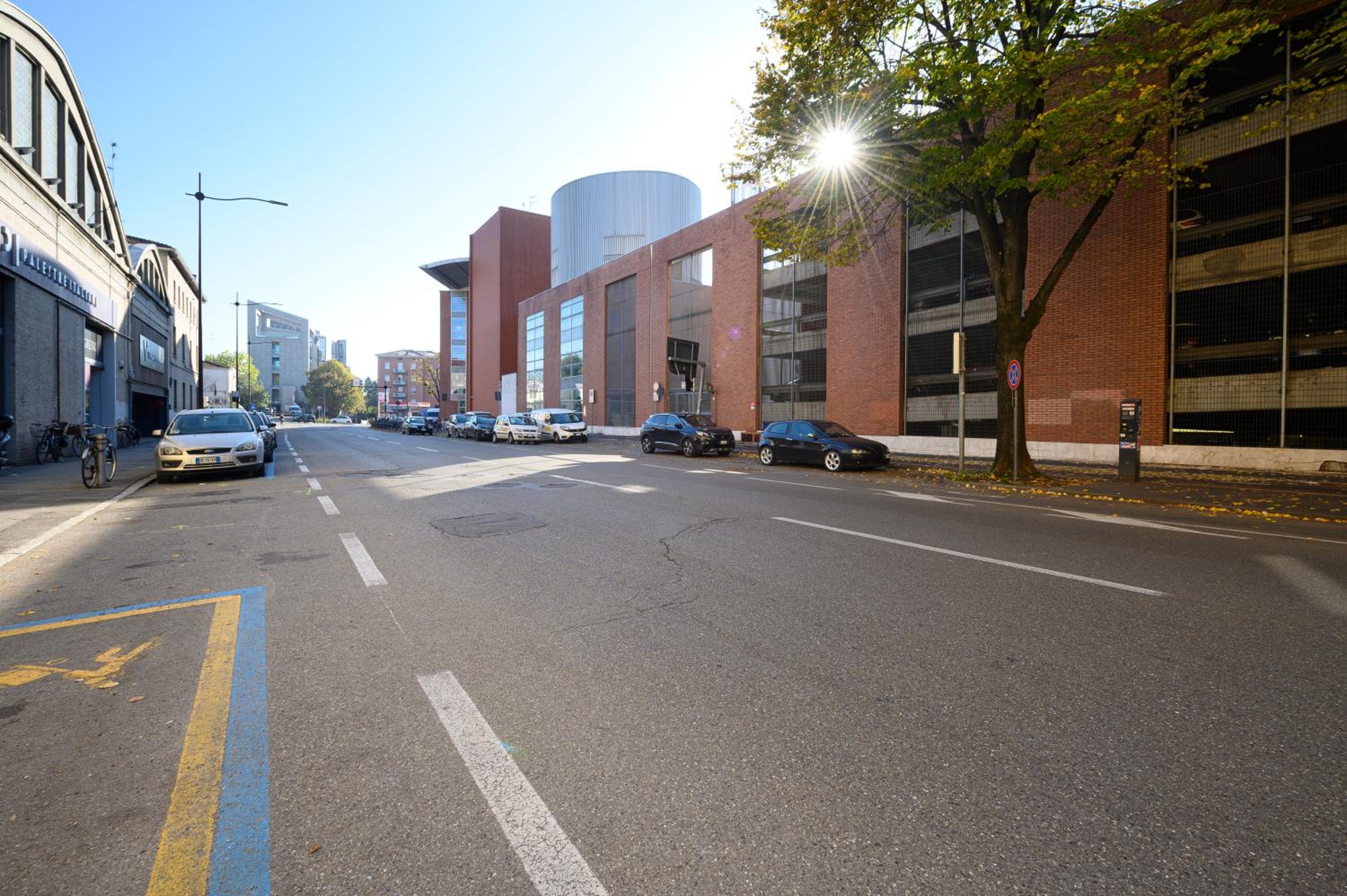 Parma Station & City Center Apartment photo 1