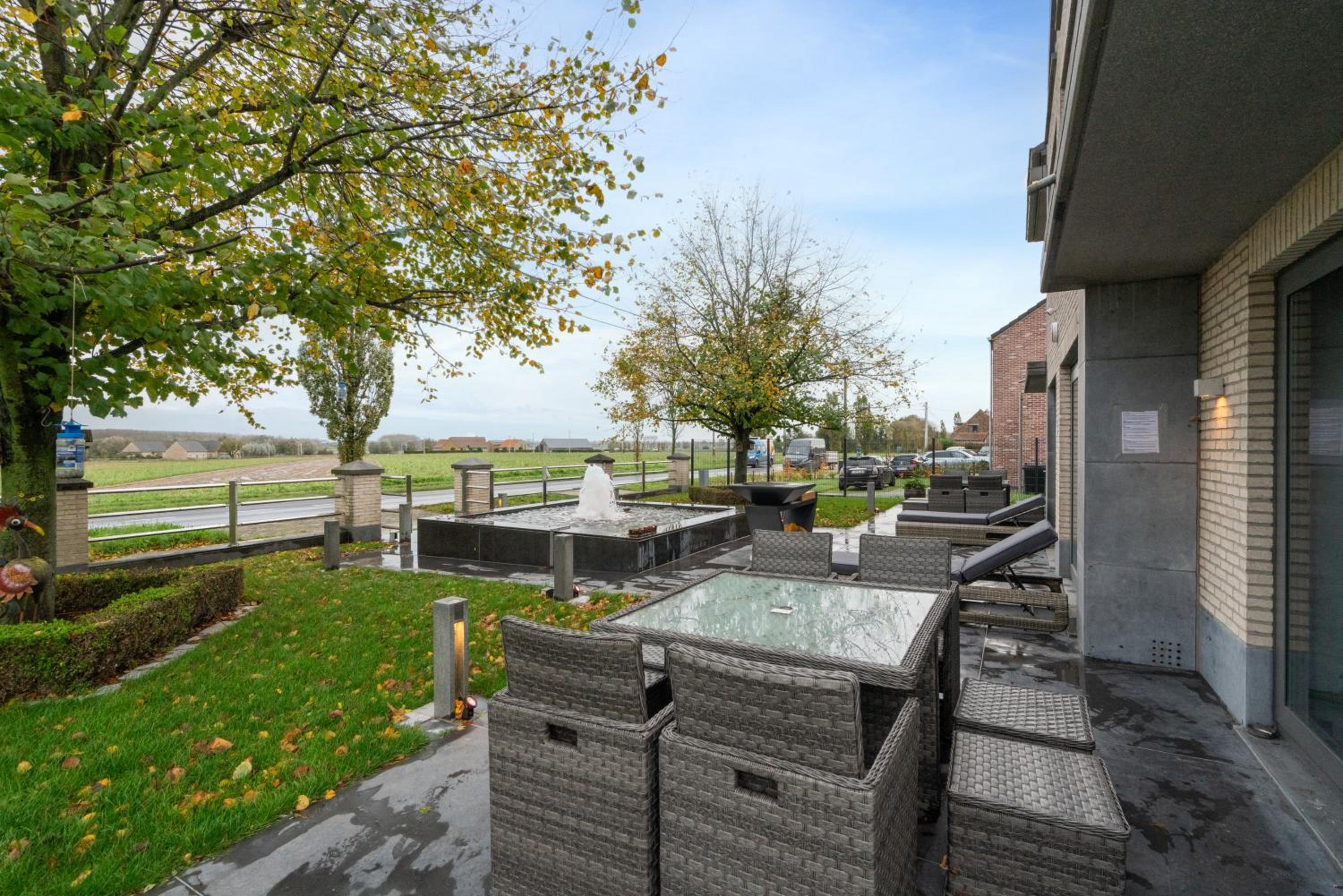 J and R flanders fields holiday homes