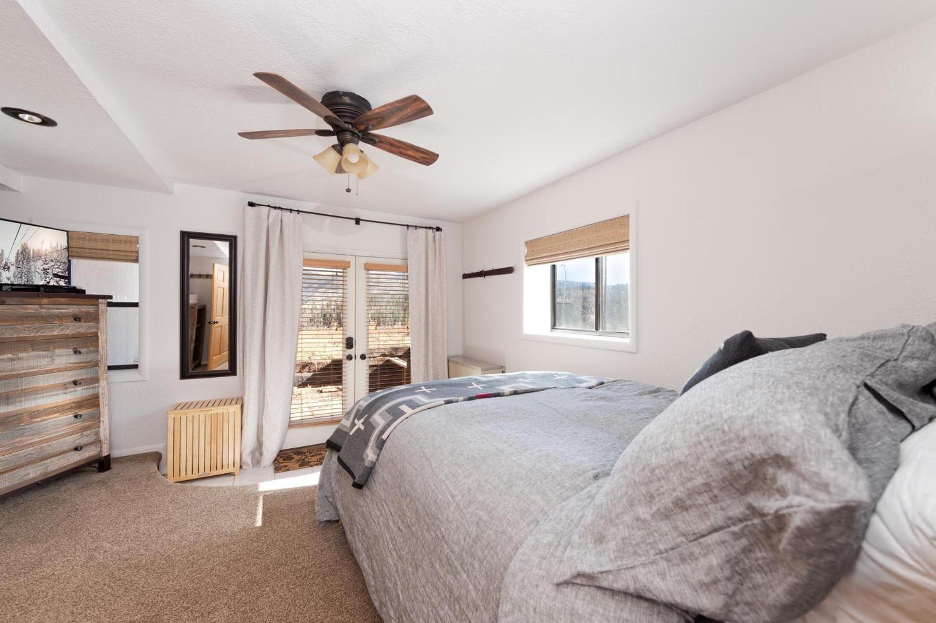 East Rim Unit D14 view 3