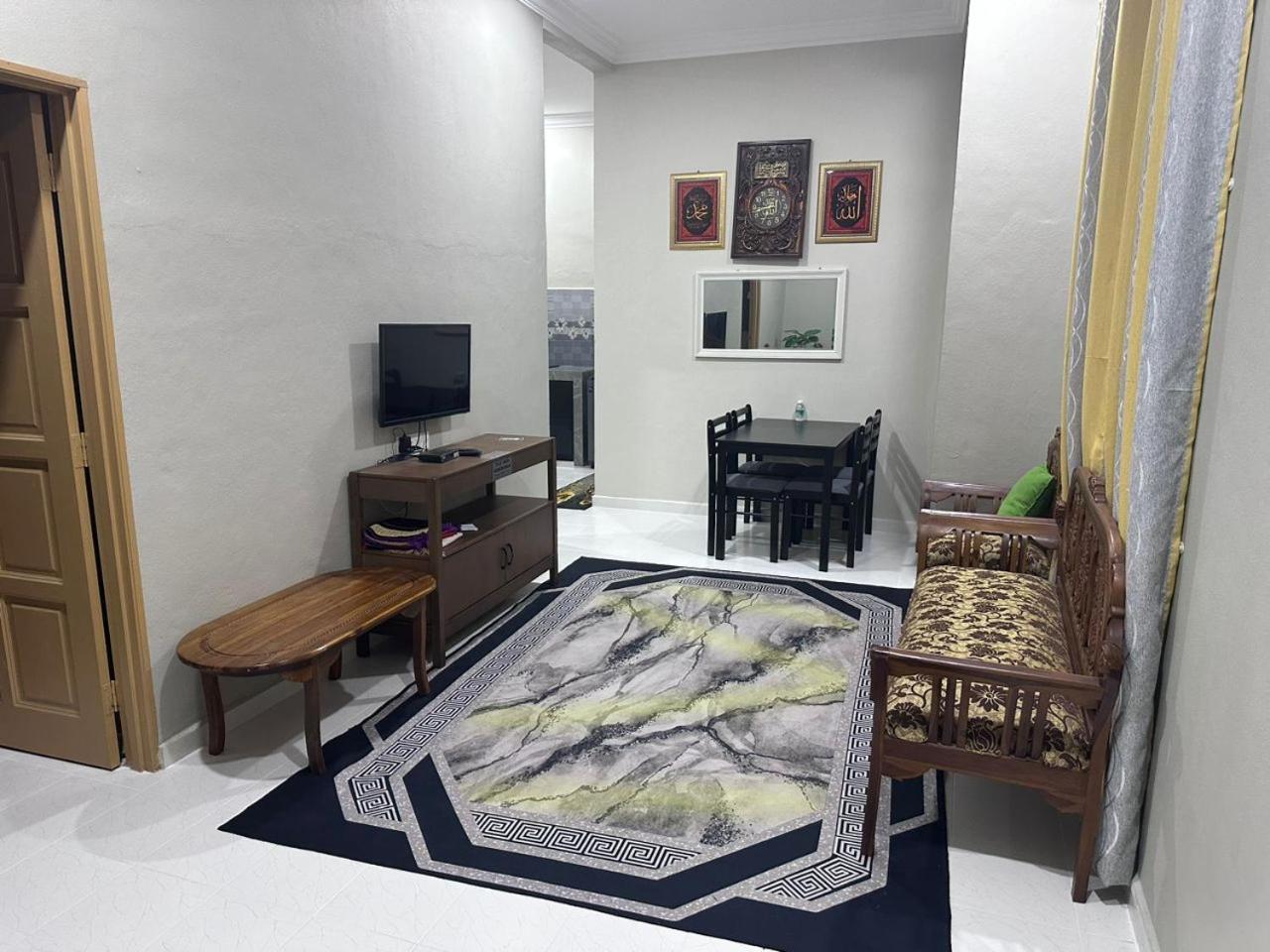 WAJA Homestay photo 6