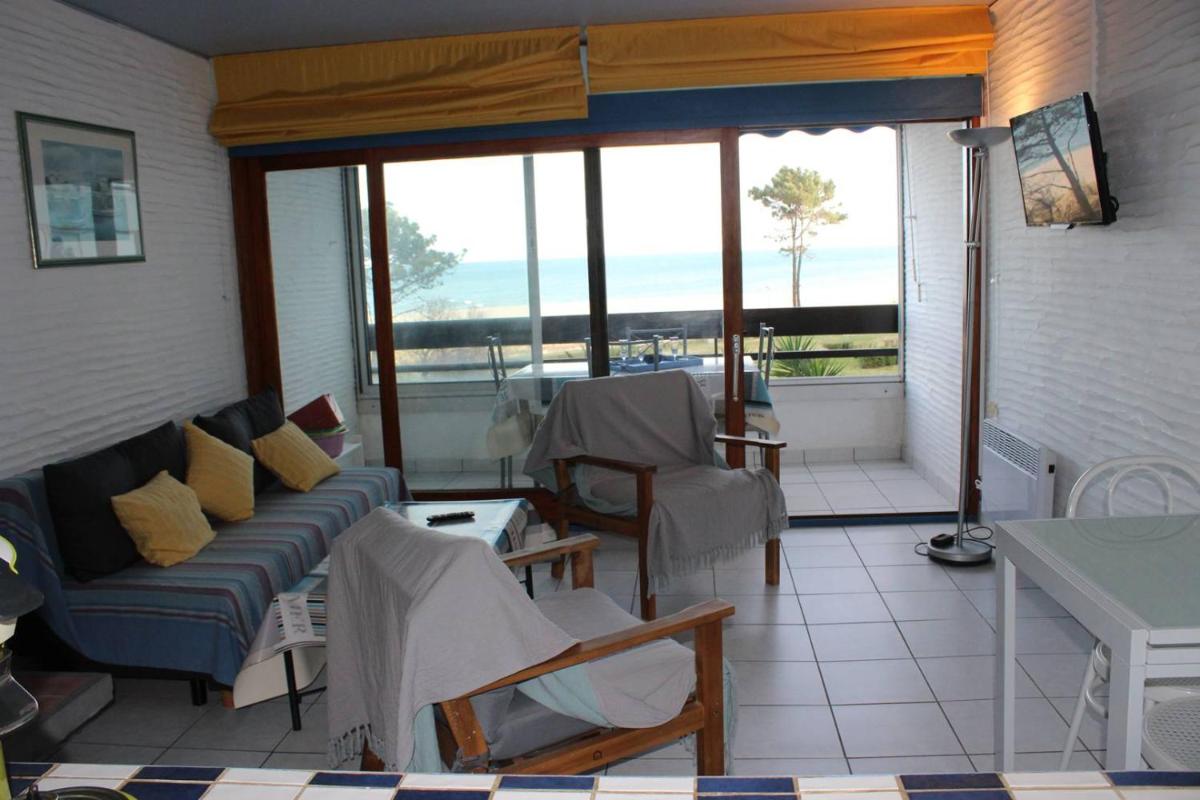 Emplacement idéal pour ce T2 cabine face à la mer -Parking-Wifi-6PC237 view 3