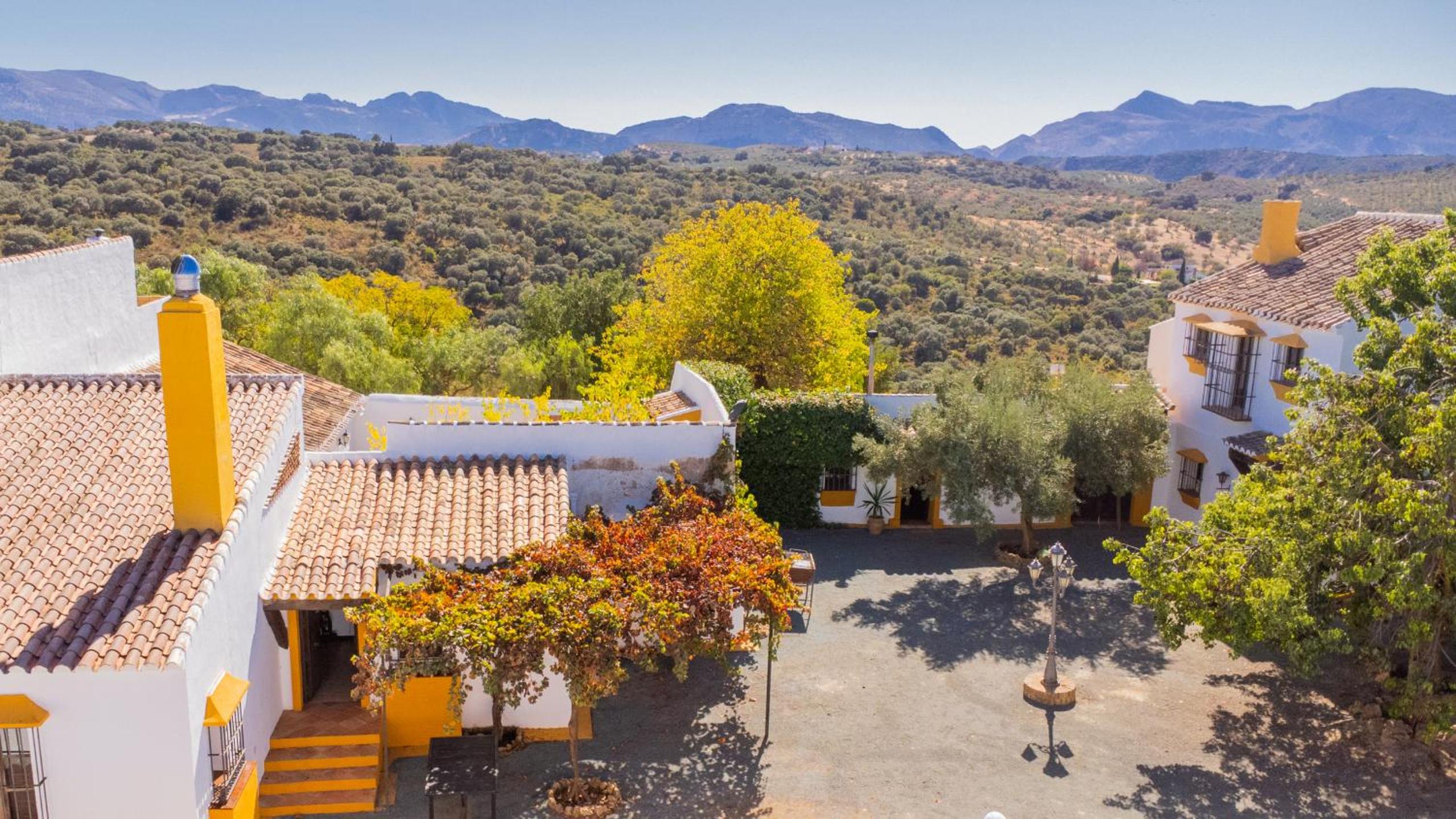 Cubo's Cortijo El Perezon view 5