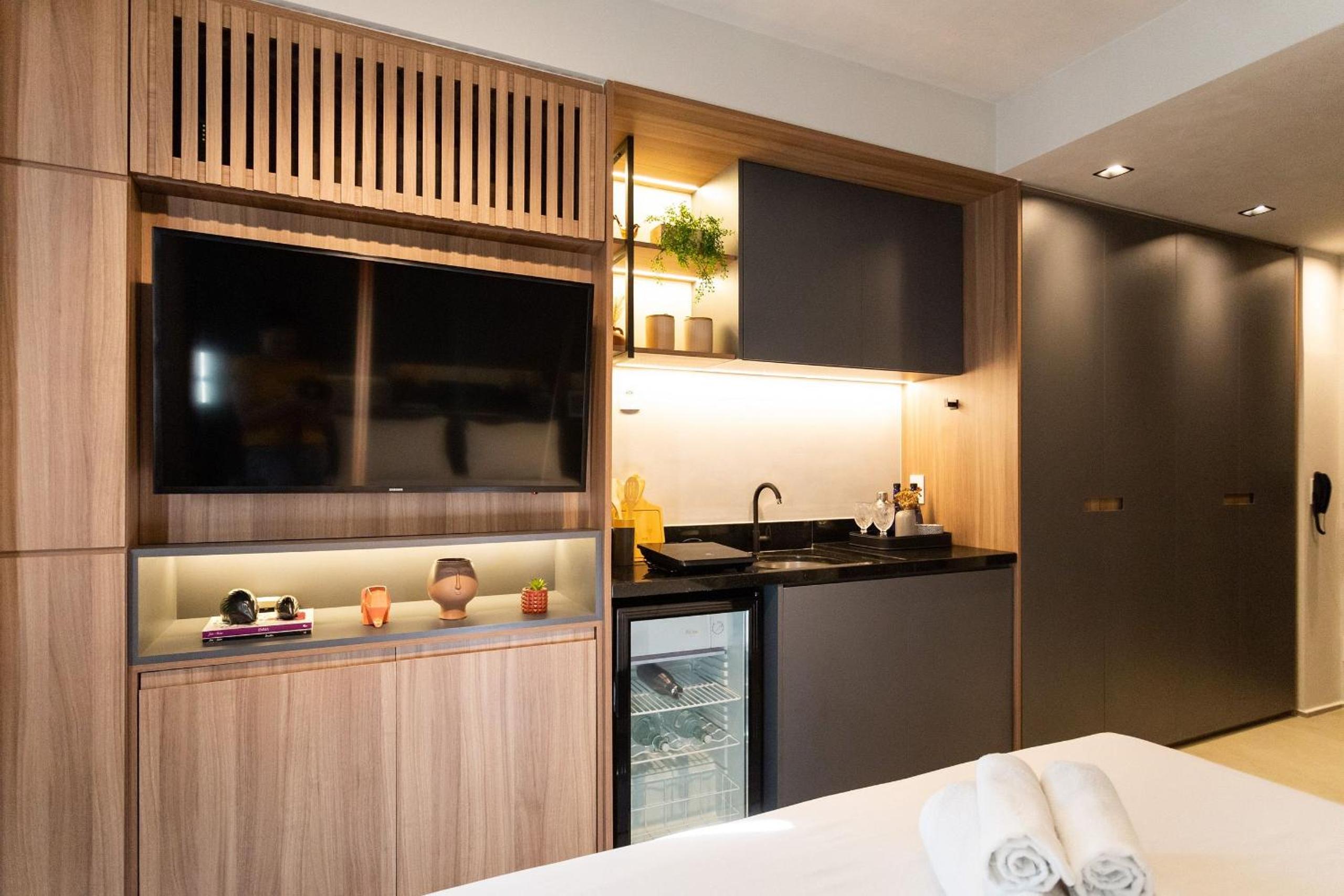 Belint Bela Cintra Condominium - Studios per season