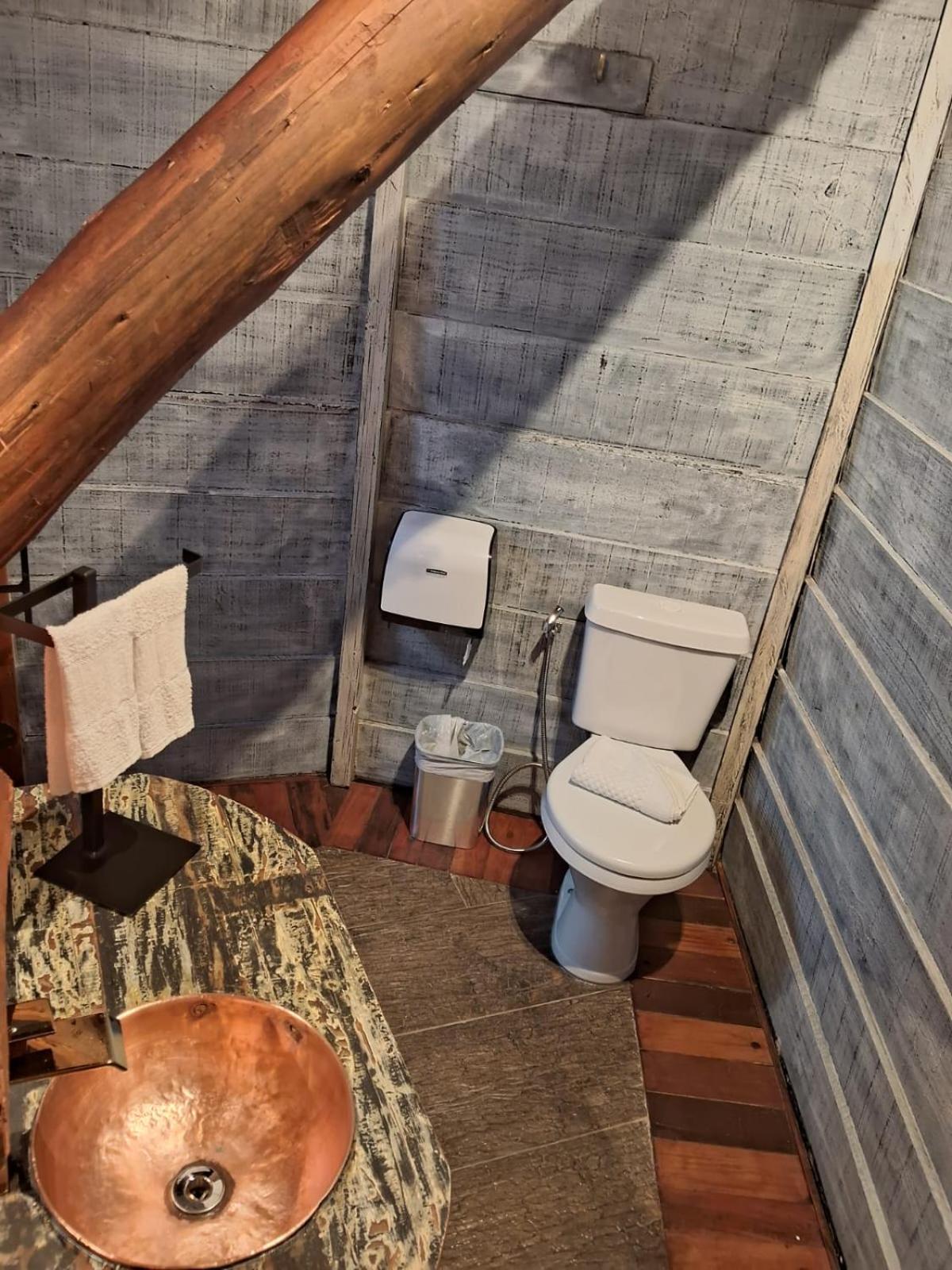 Art Lodge