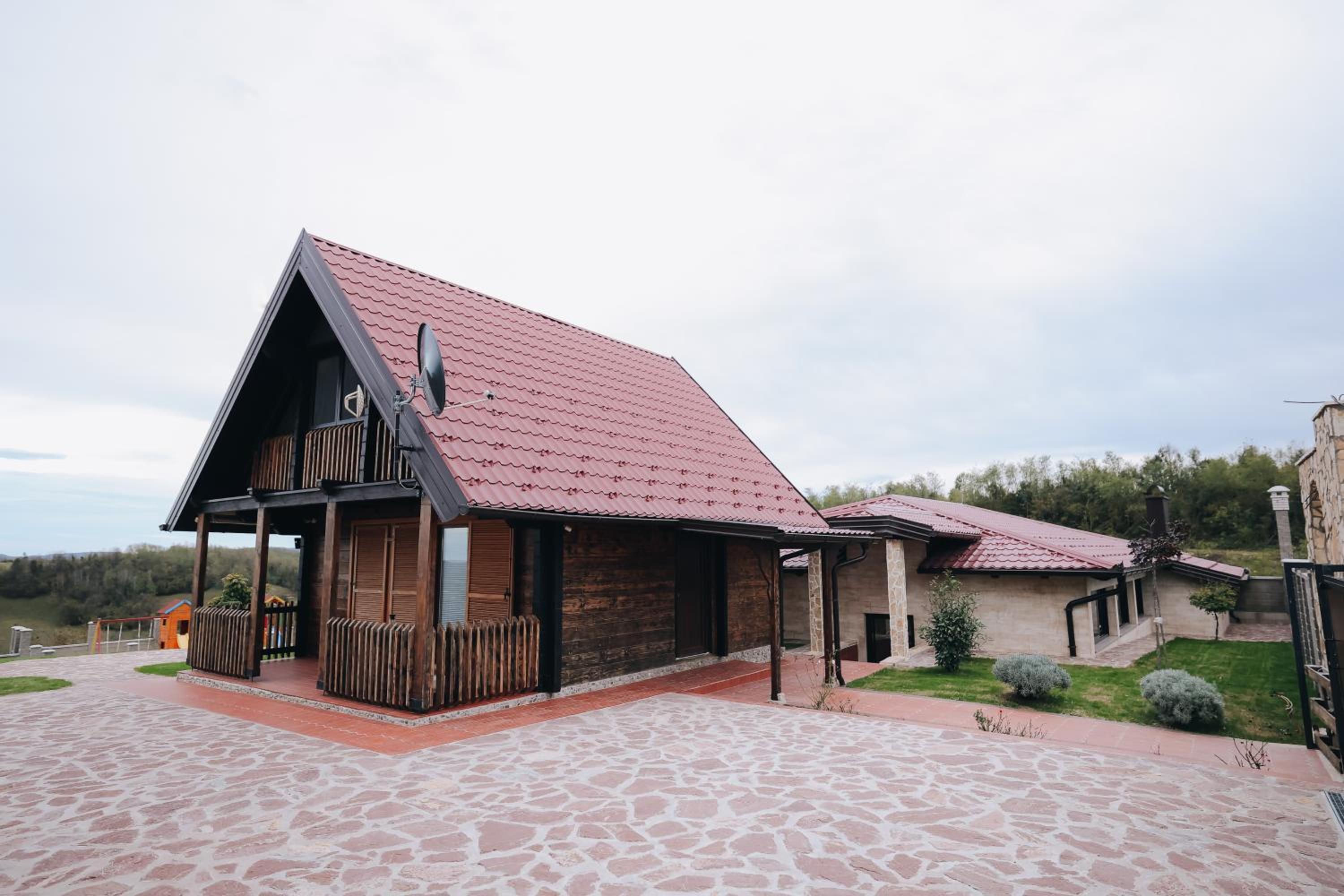 Hill Residence