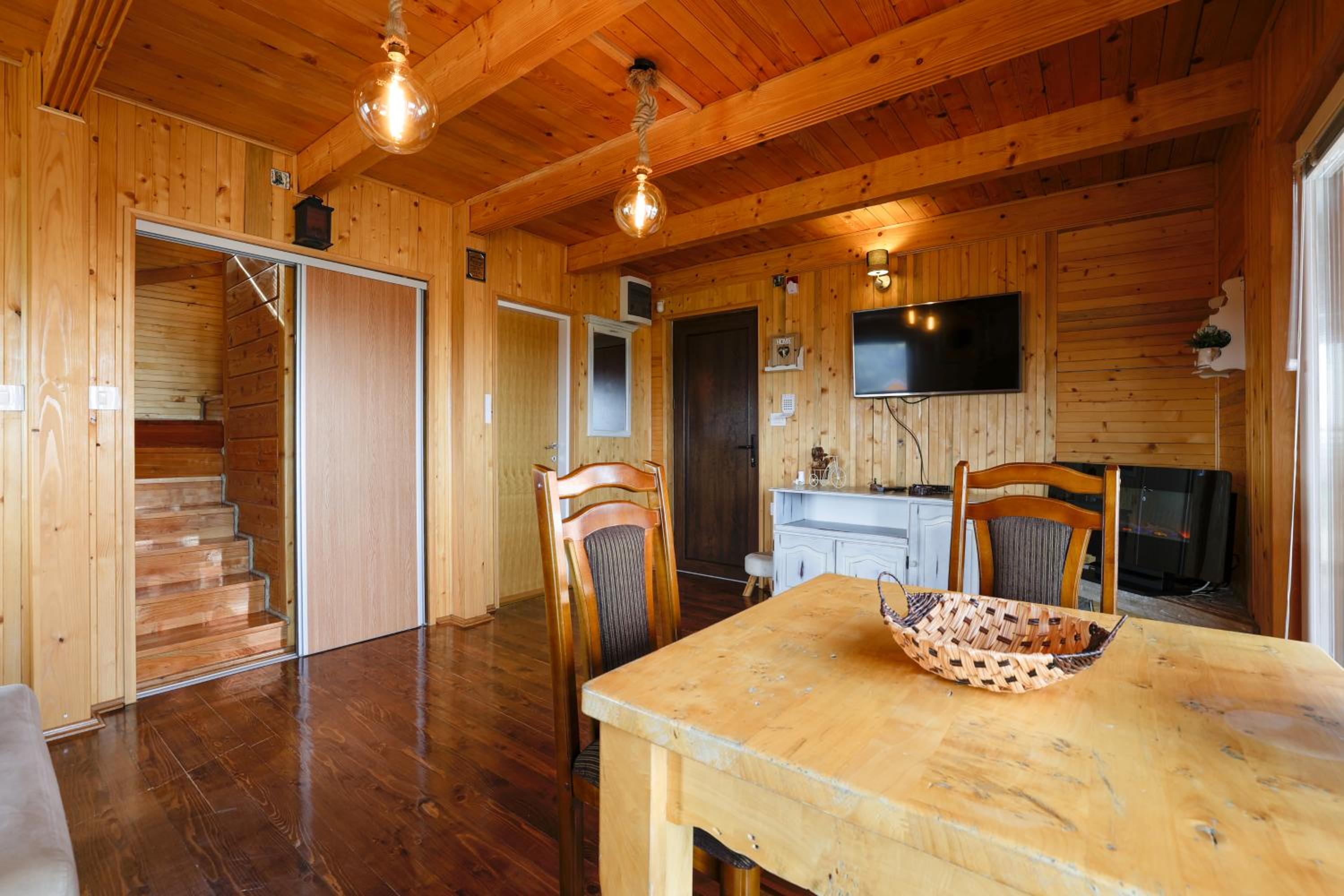 Hill Residence