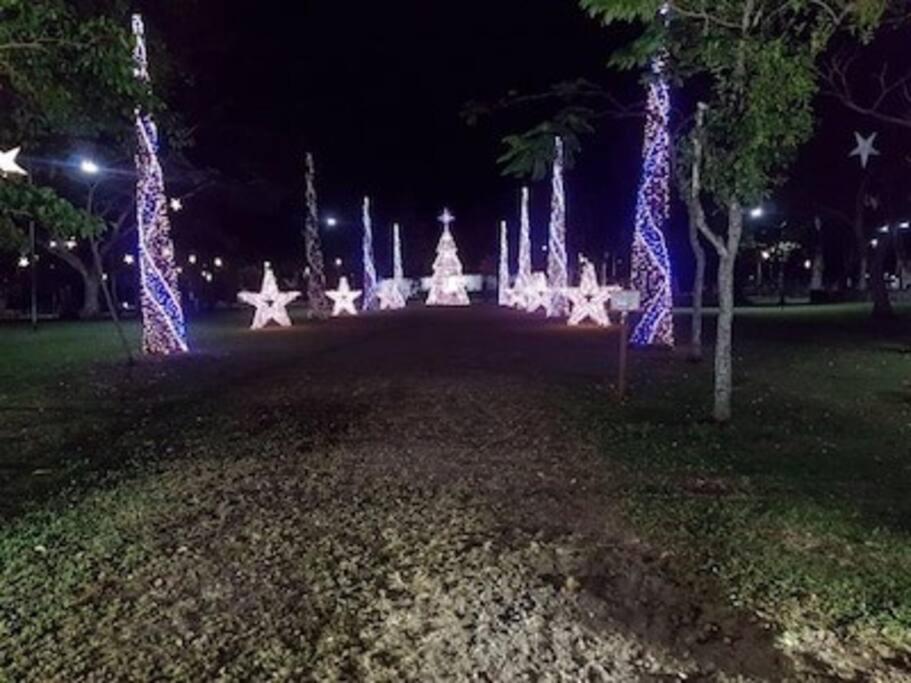 Casa a 5 minutos a pé da Praia da Enseada!