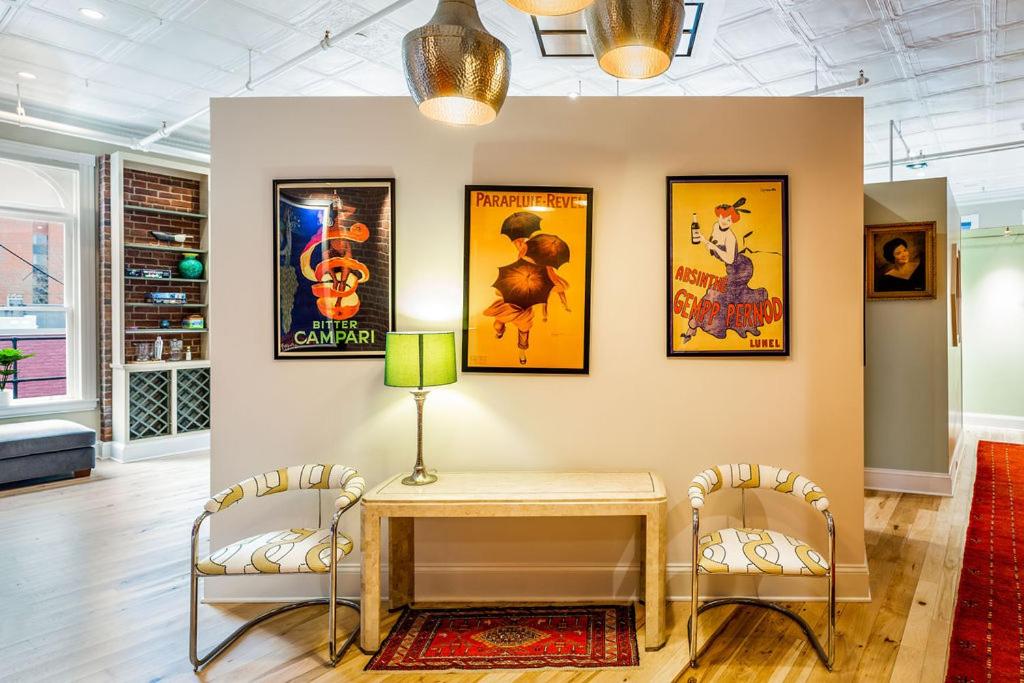 lounge