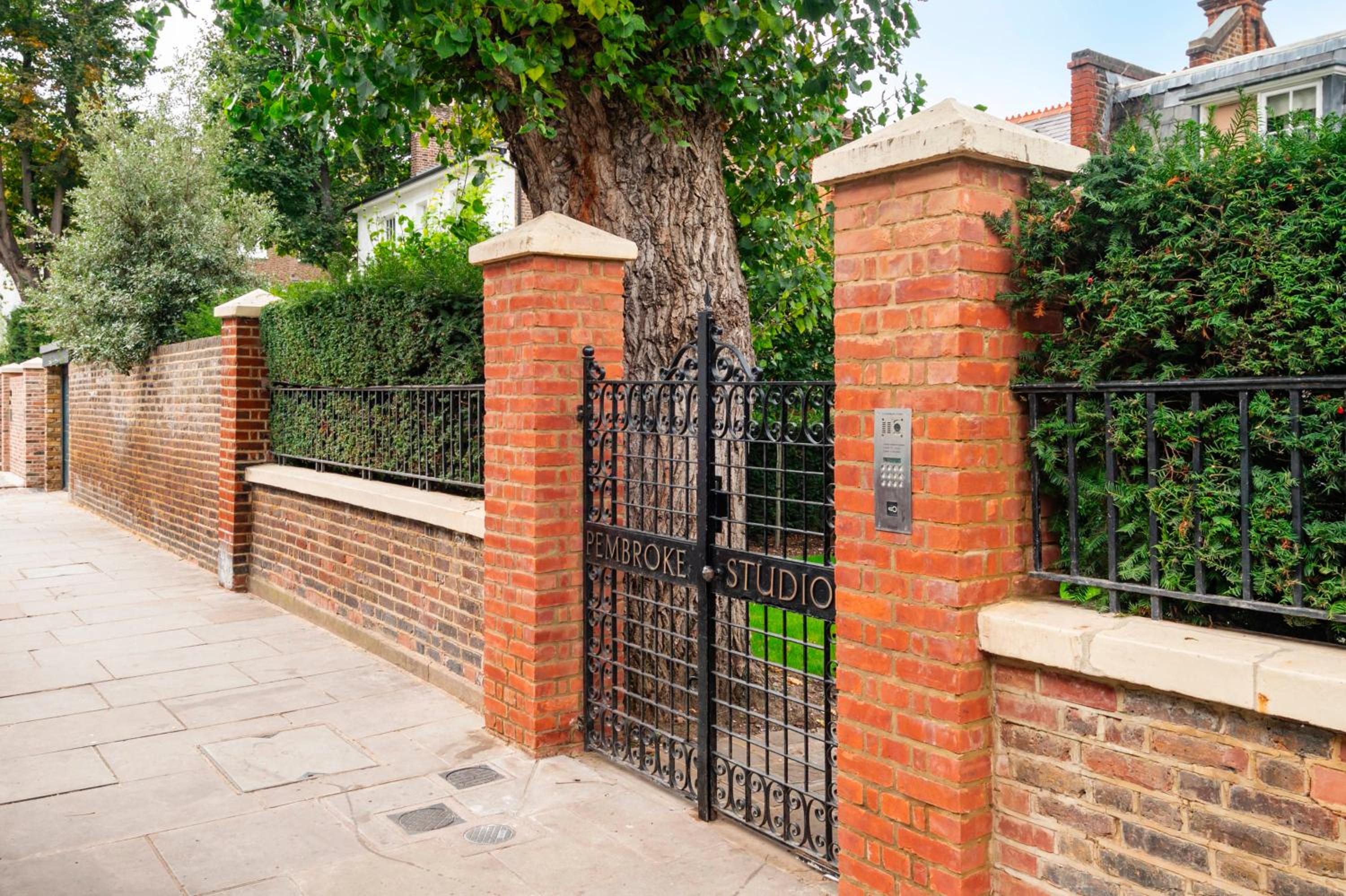 The Kensington Gatehouse