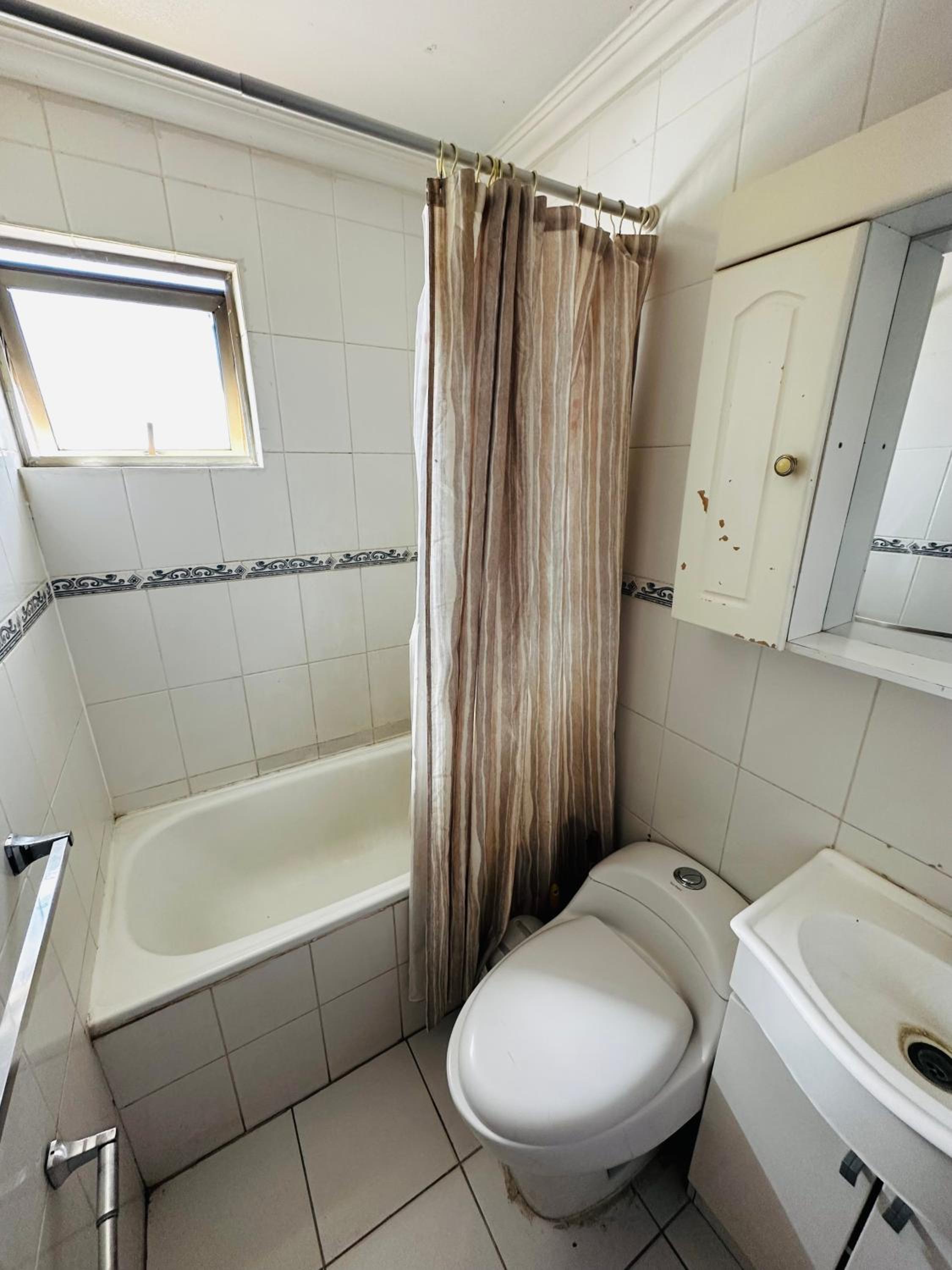 Habitación baño compartido view 3