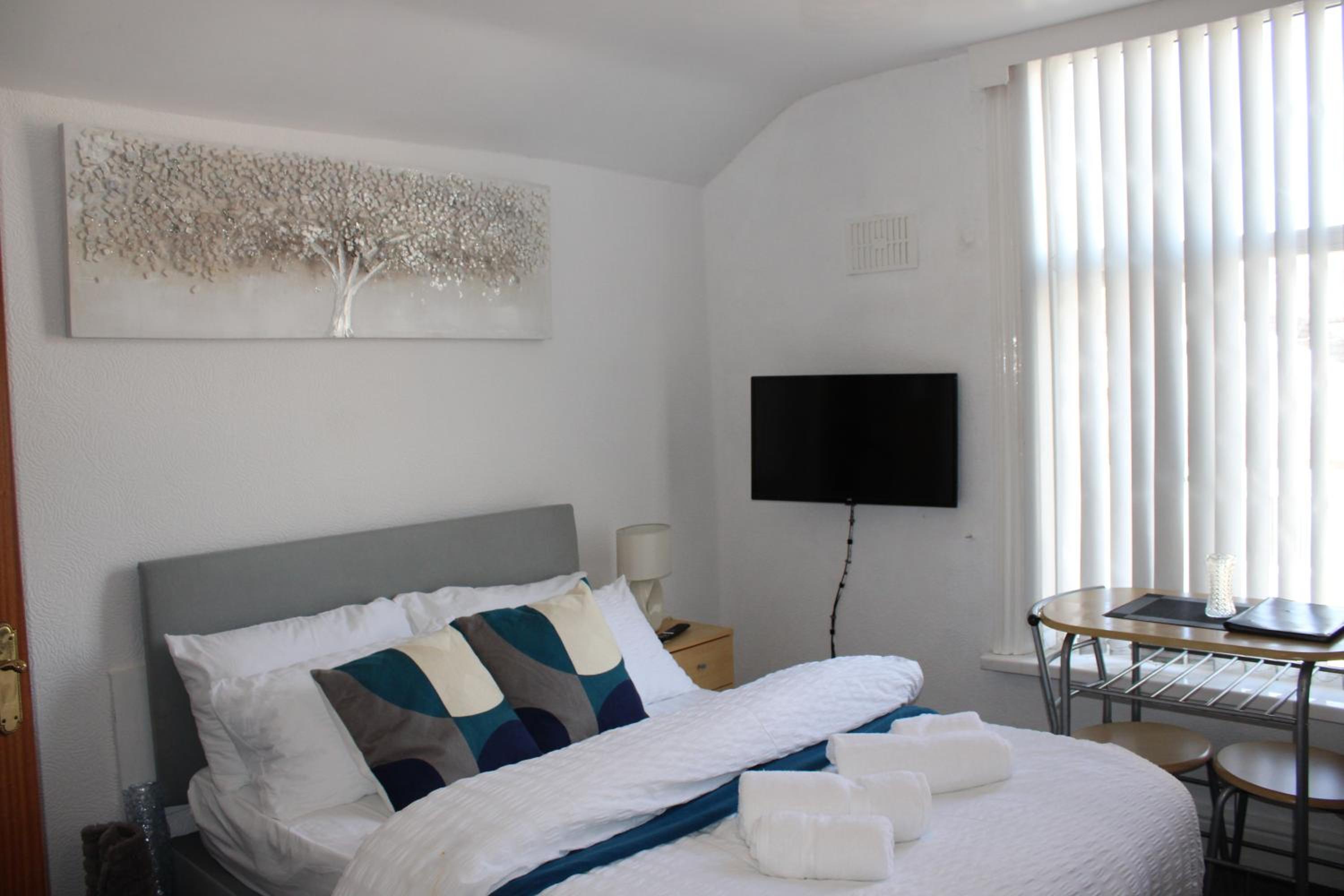 Lawnswood Apartments
