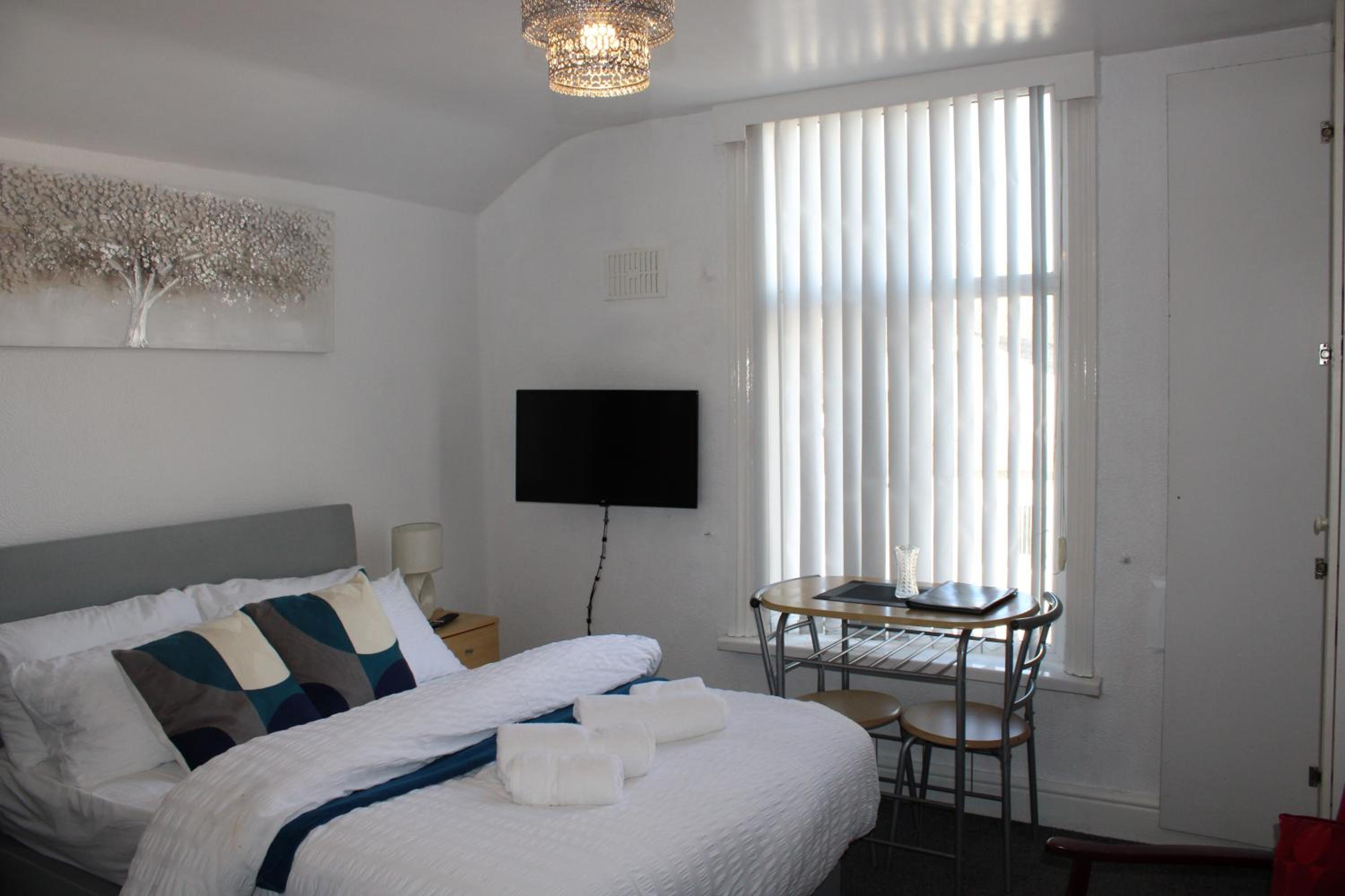 Lawnswood Apartments