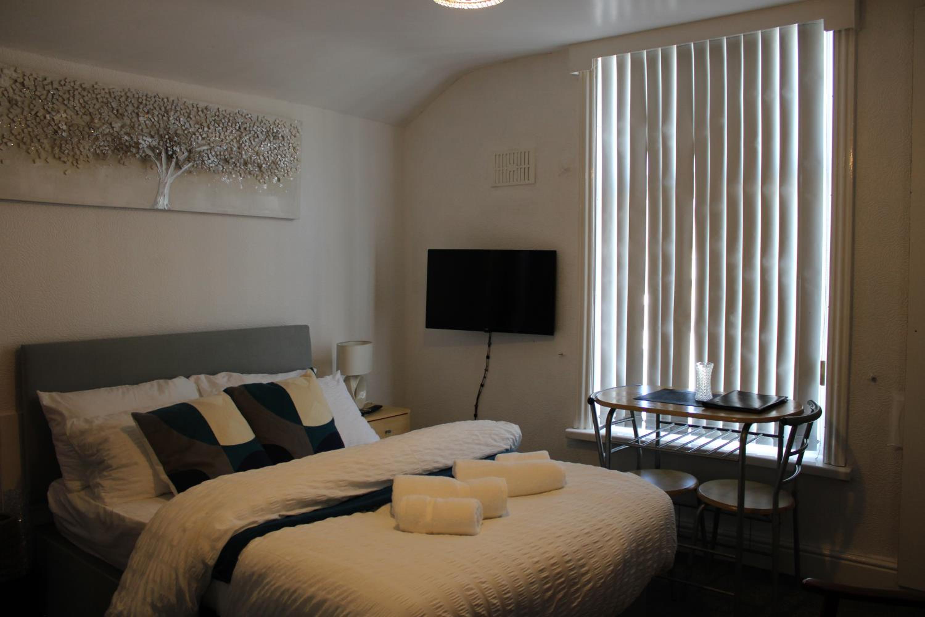 Lawnswood Apartments