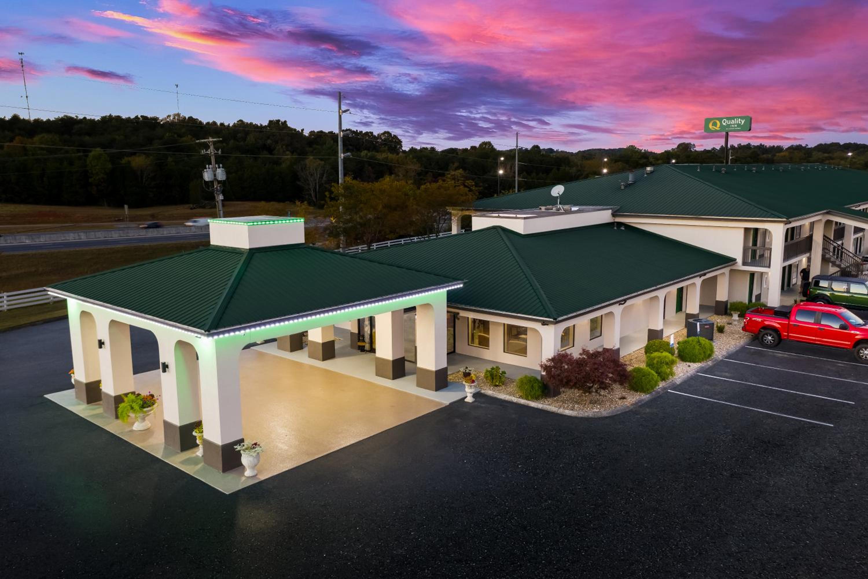 Quality Inn Dandridge view 5