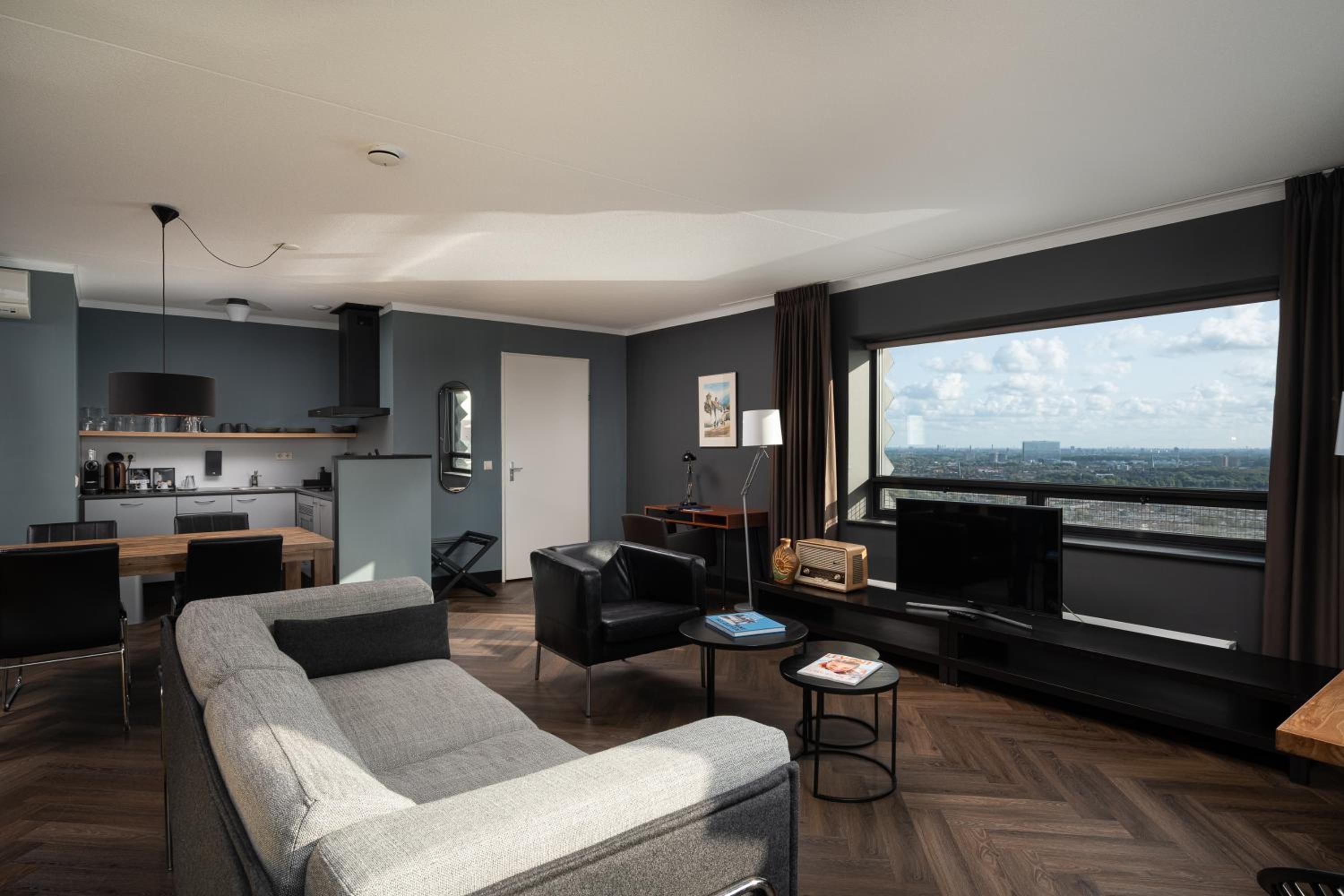 The Penthouse At The Hague Tower