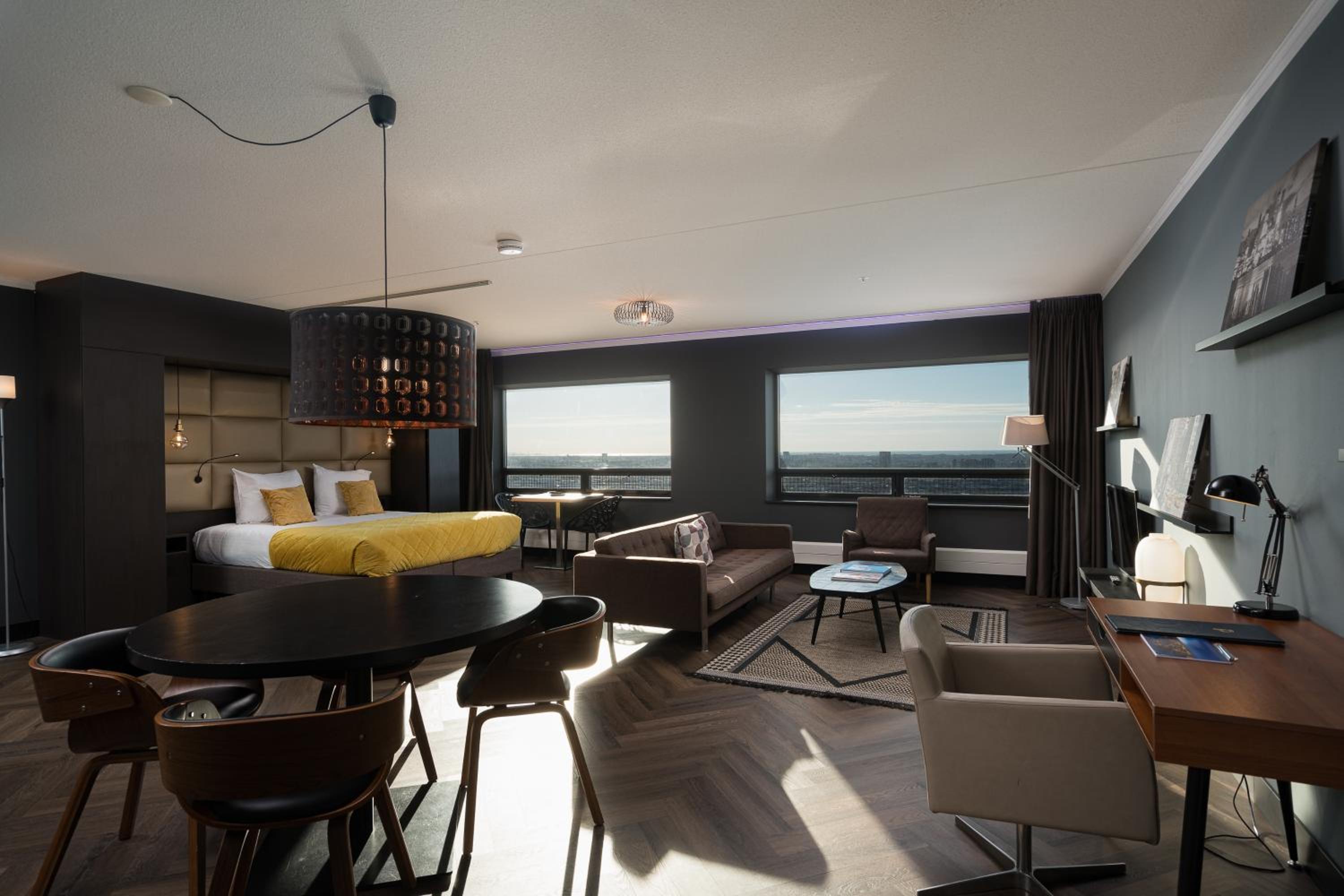 The Penthouse At The Hague Tower