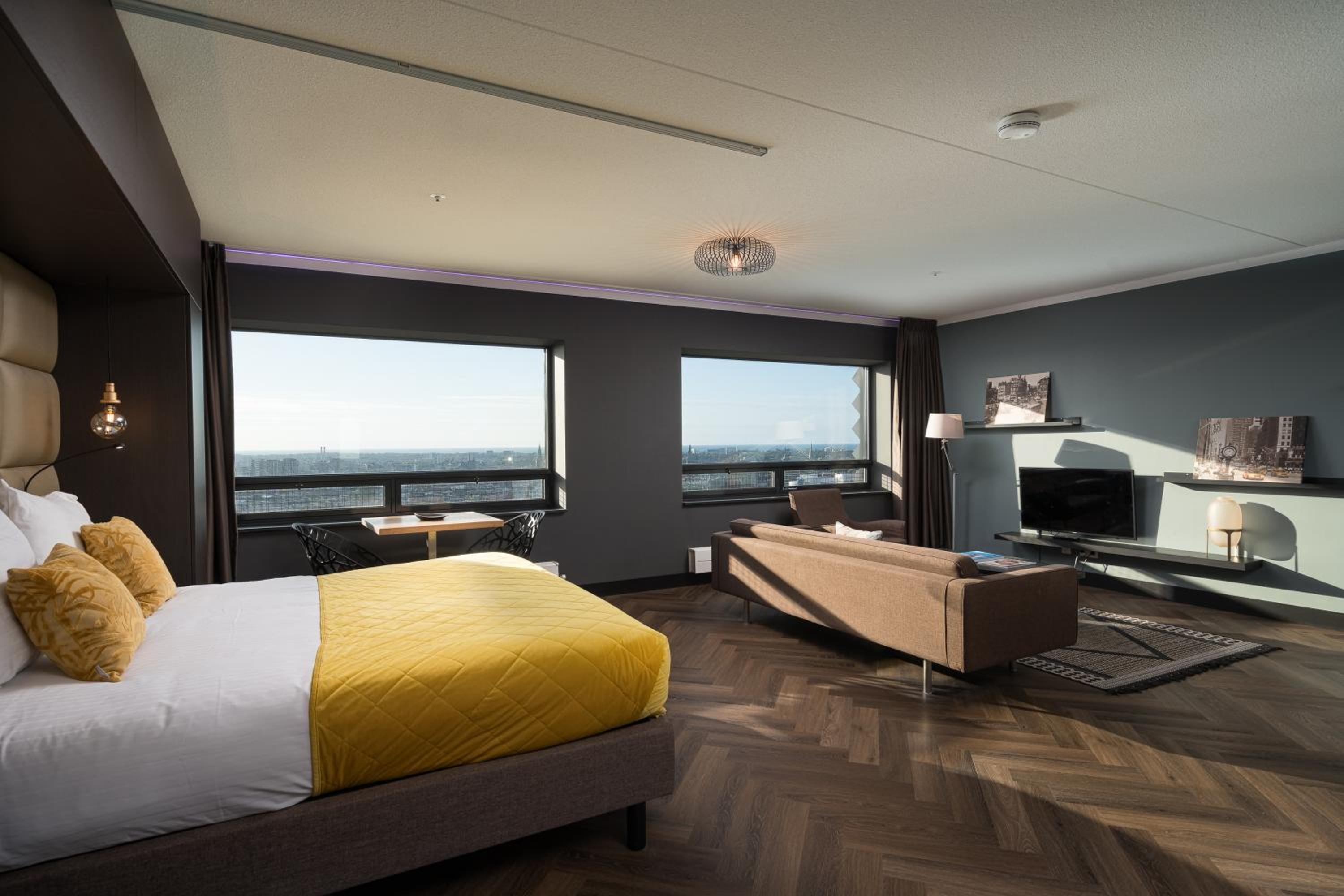 The Penthouse At The Hague Tower