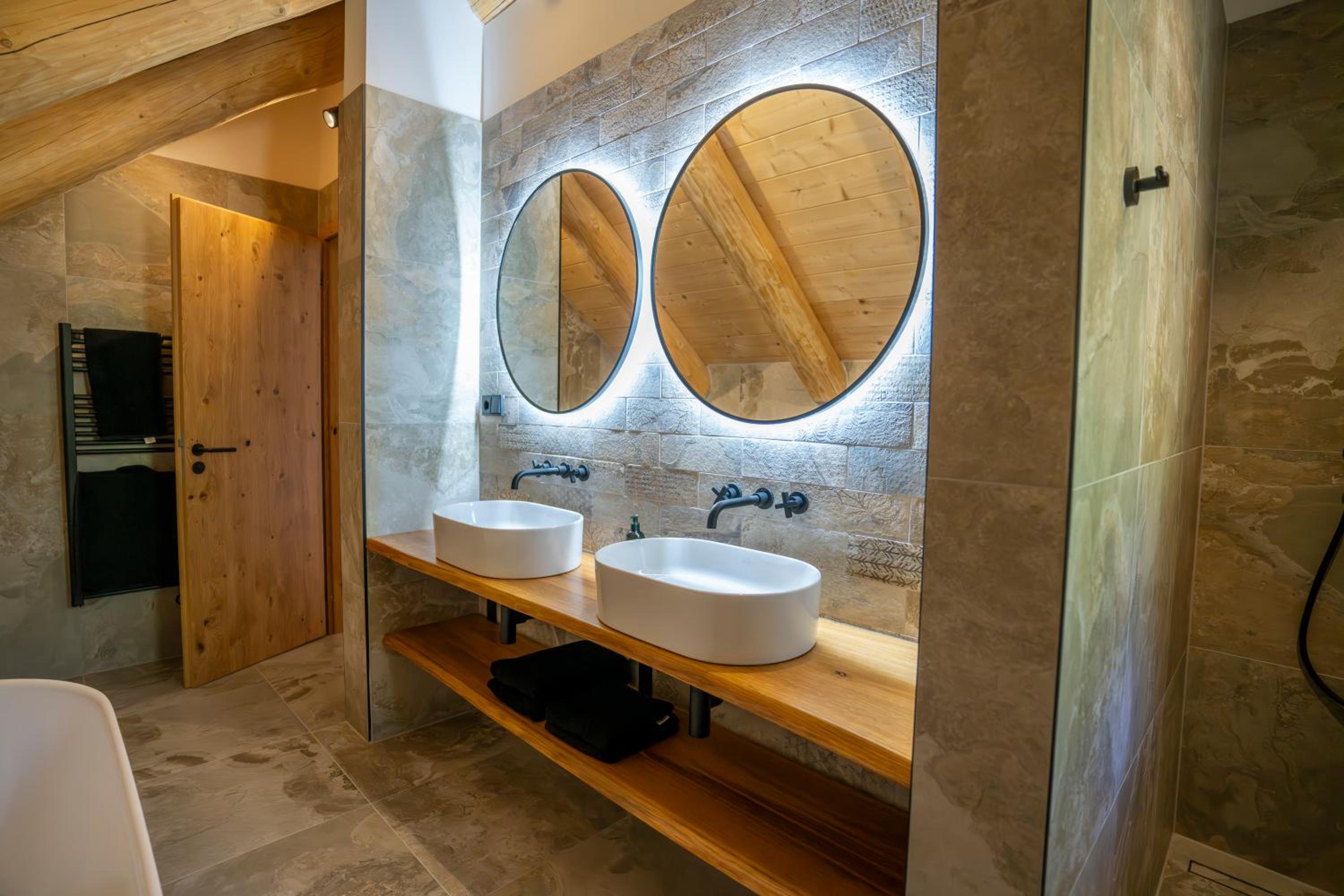 Chalet NON-SENS by L'Occitane