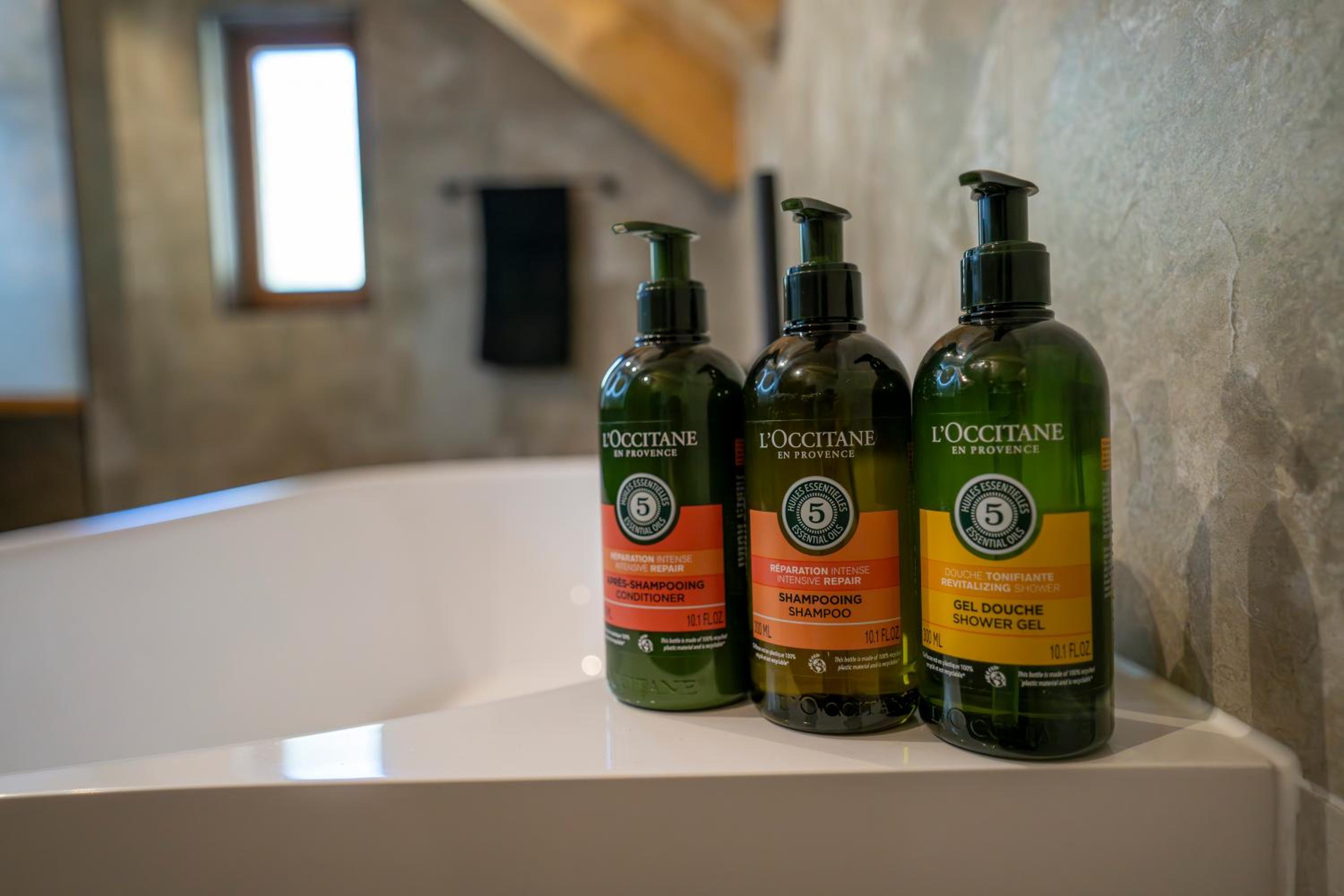Chalet NON-SENS by L'Occitane