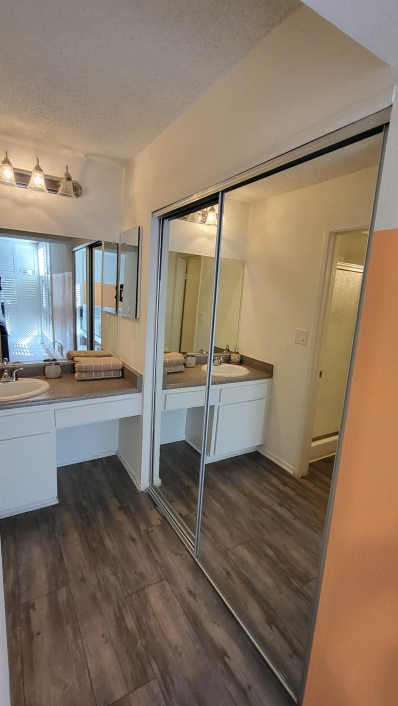 Deluxe Marina 2bdr 2ba Home Must See
