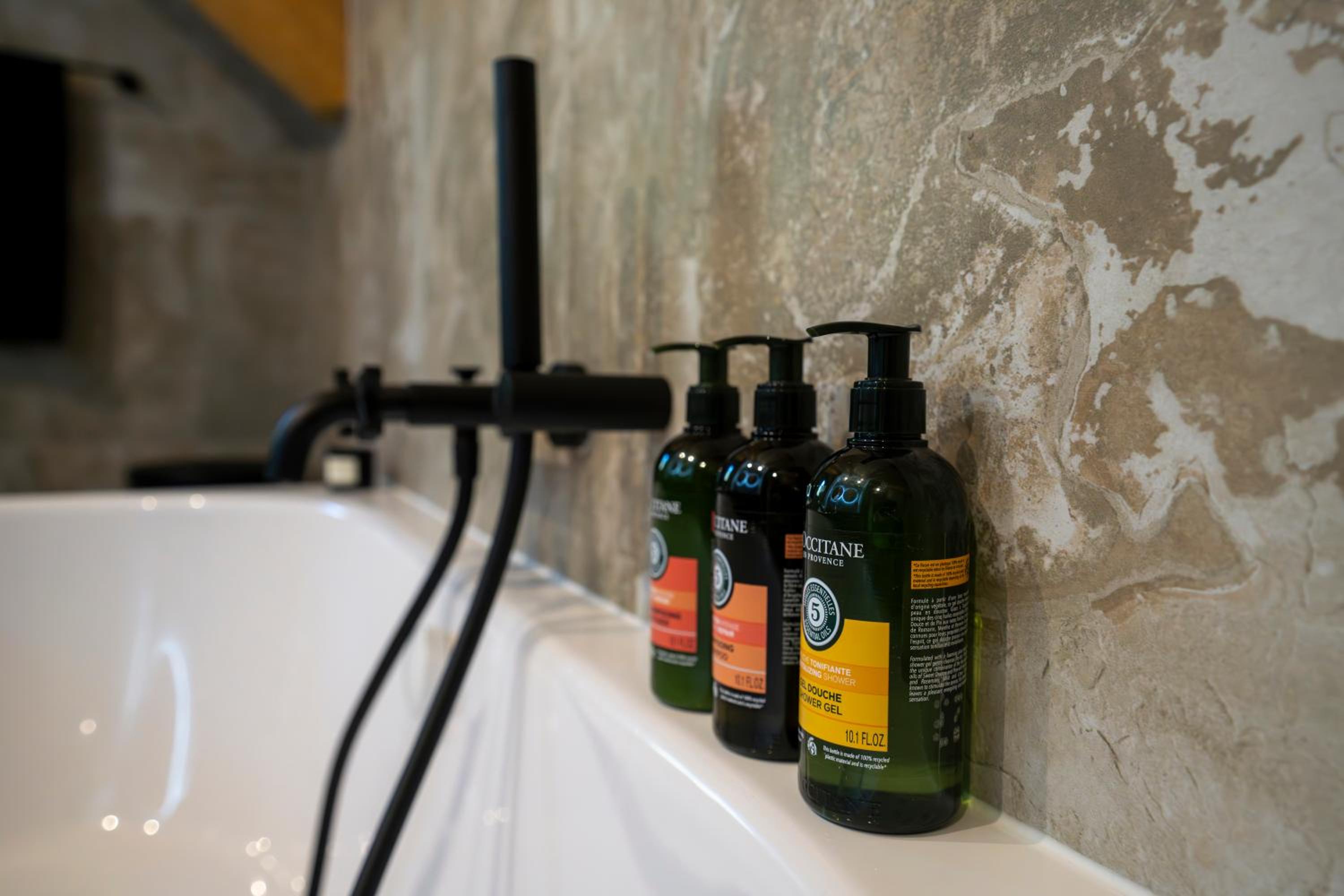 Chalet NON-SENS by L'Occitane