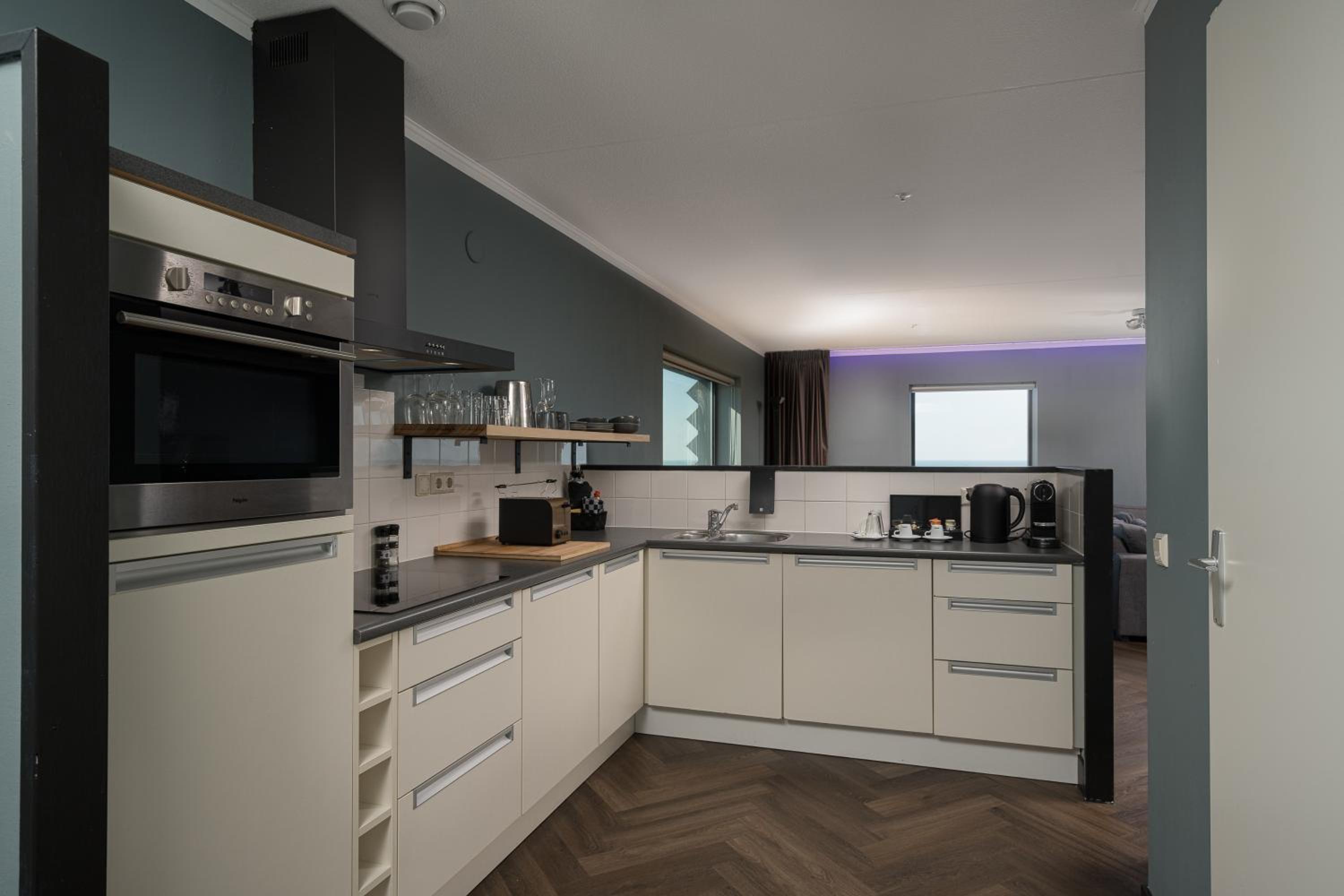 The Penthouse At The Hague Tower