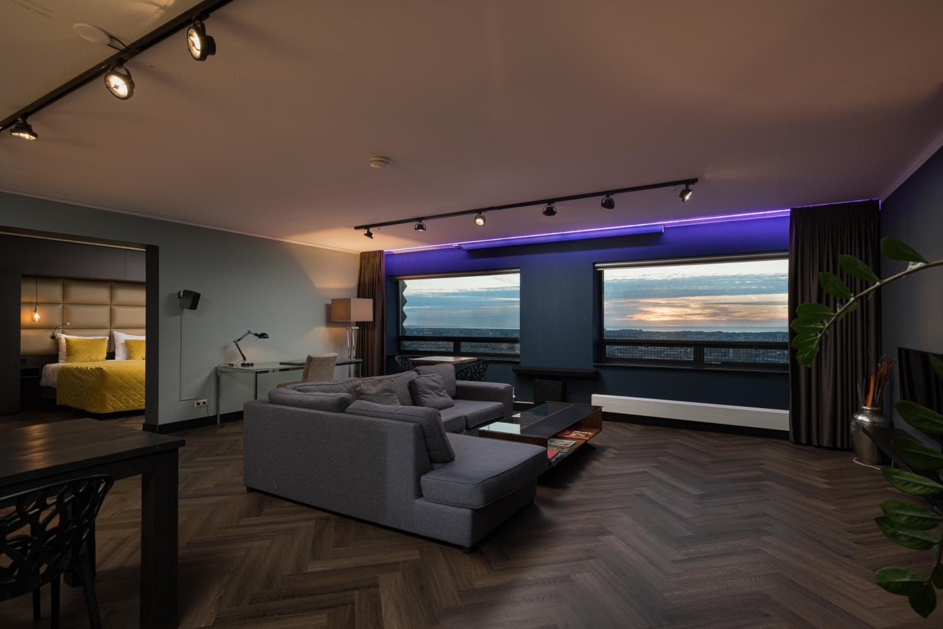 The Penthouse At The Hague Tower