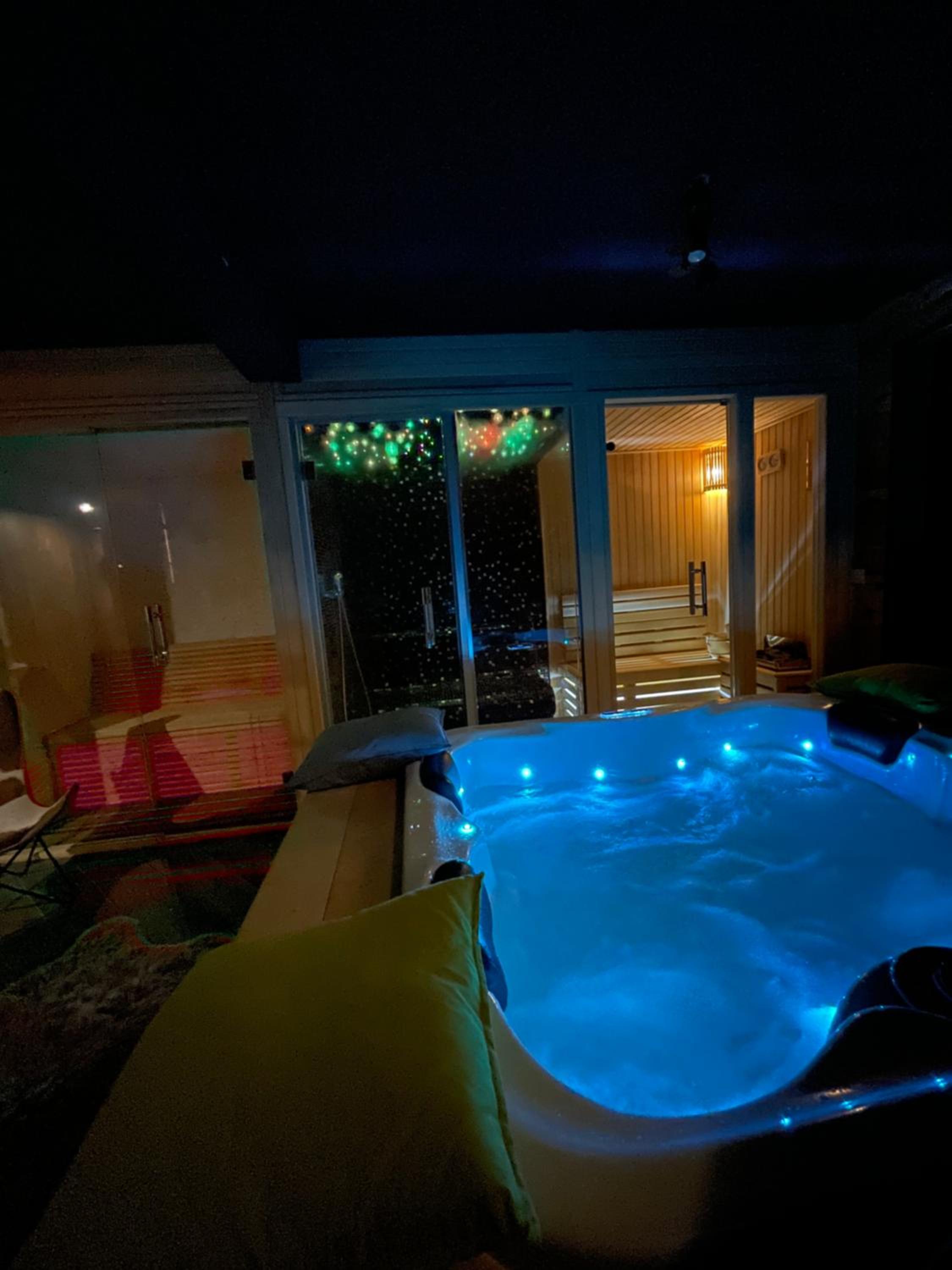 Villa Prive and Spa