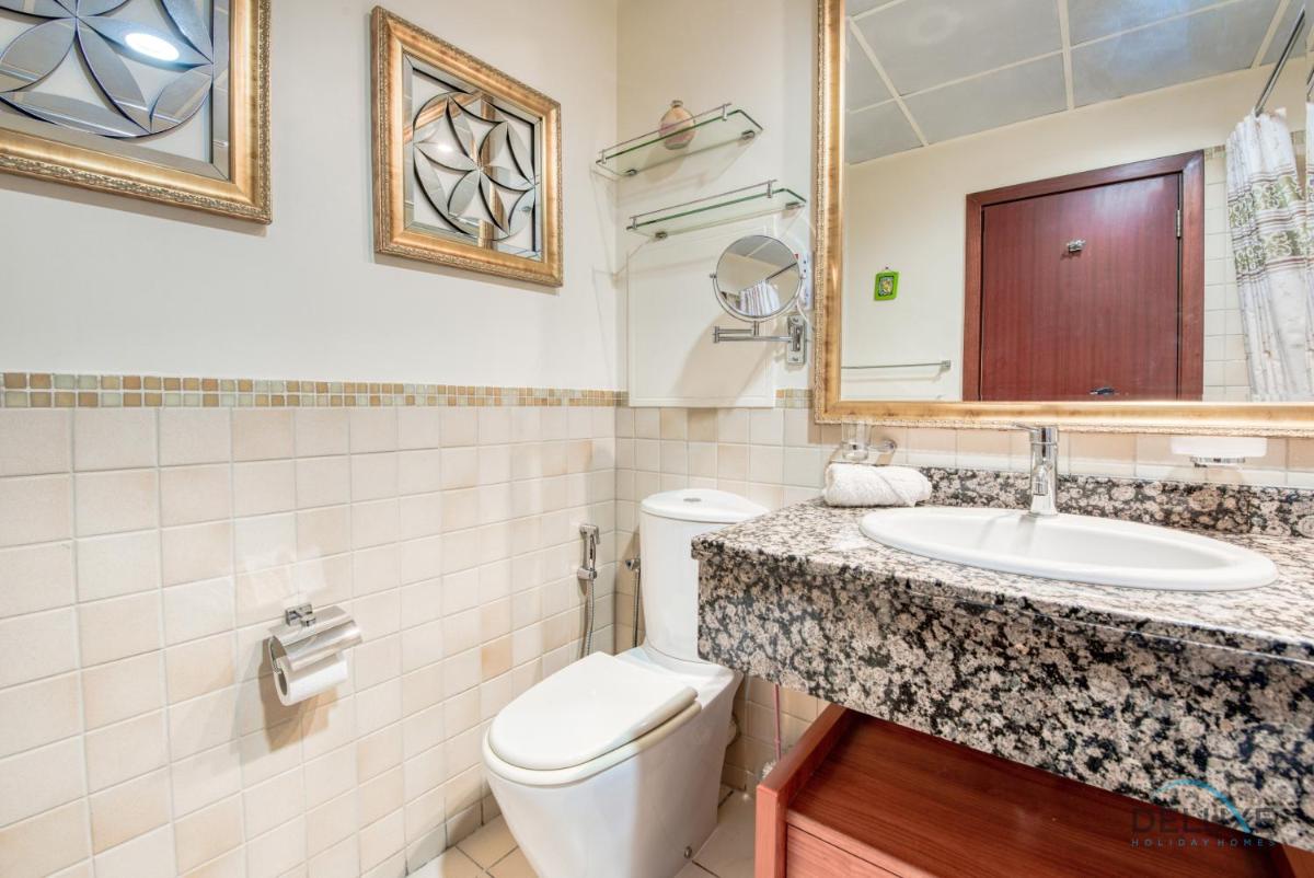Elegant 2BR in Shams 4 JBR by Deluxe Holiday Homes