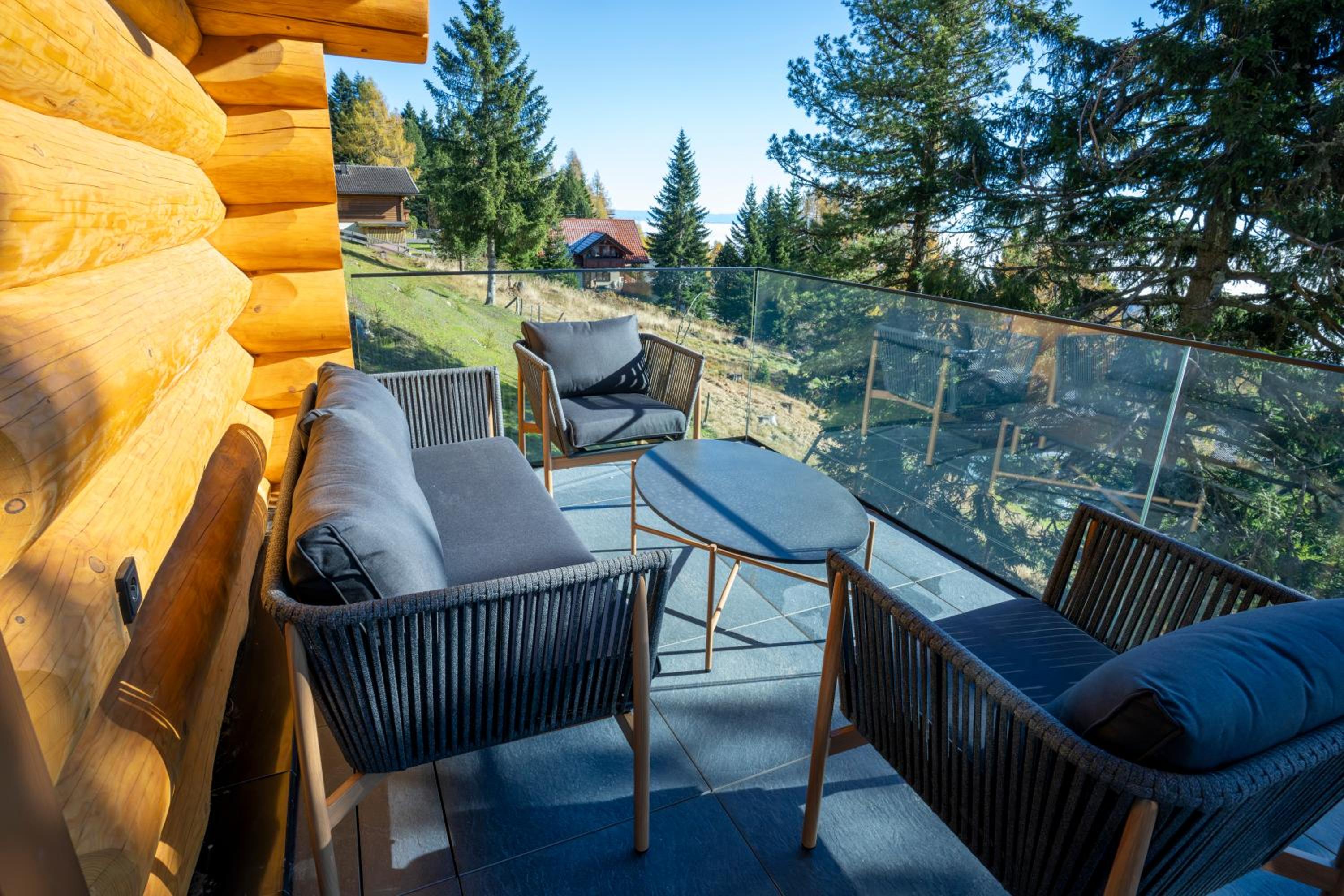 Chalet NON-SENS by L'Occitane