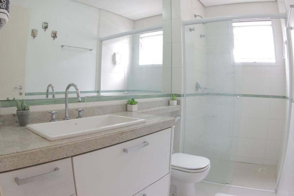 Apartamento acesso privado a praia