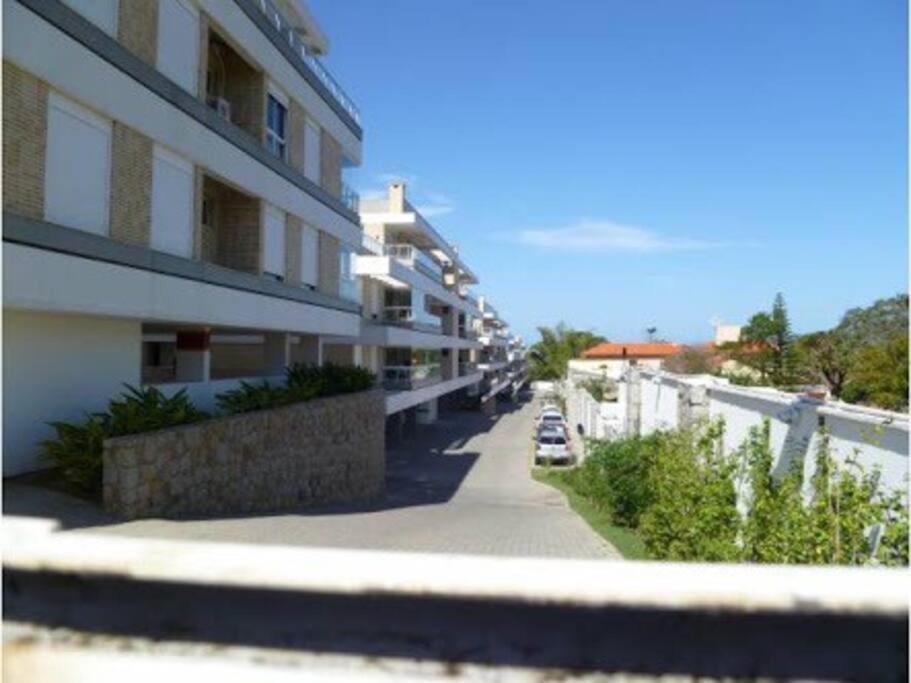 Apartamento acesso privado a praia