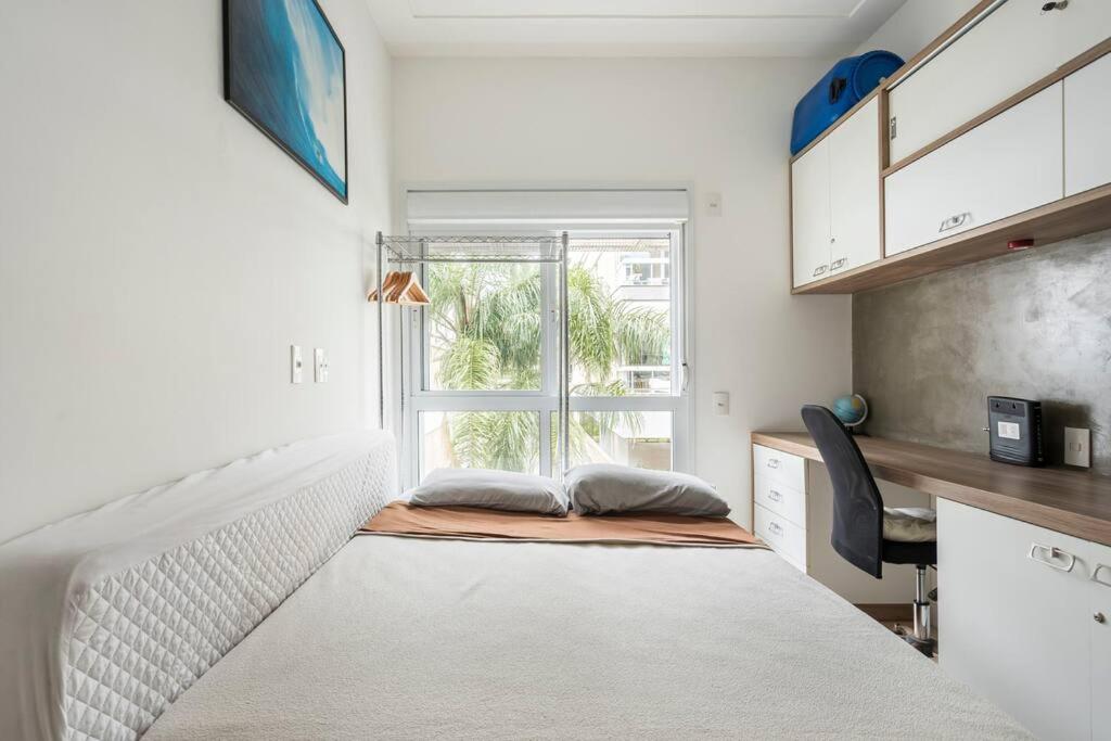 Apartamento acesso privado a praia