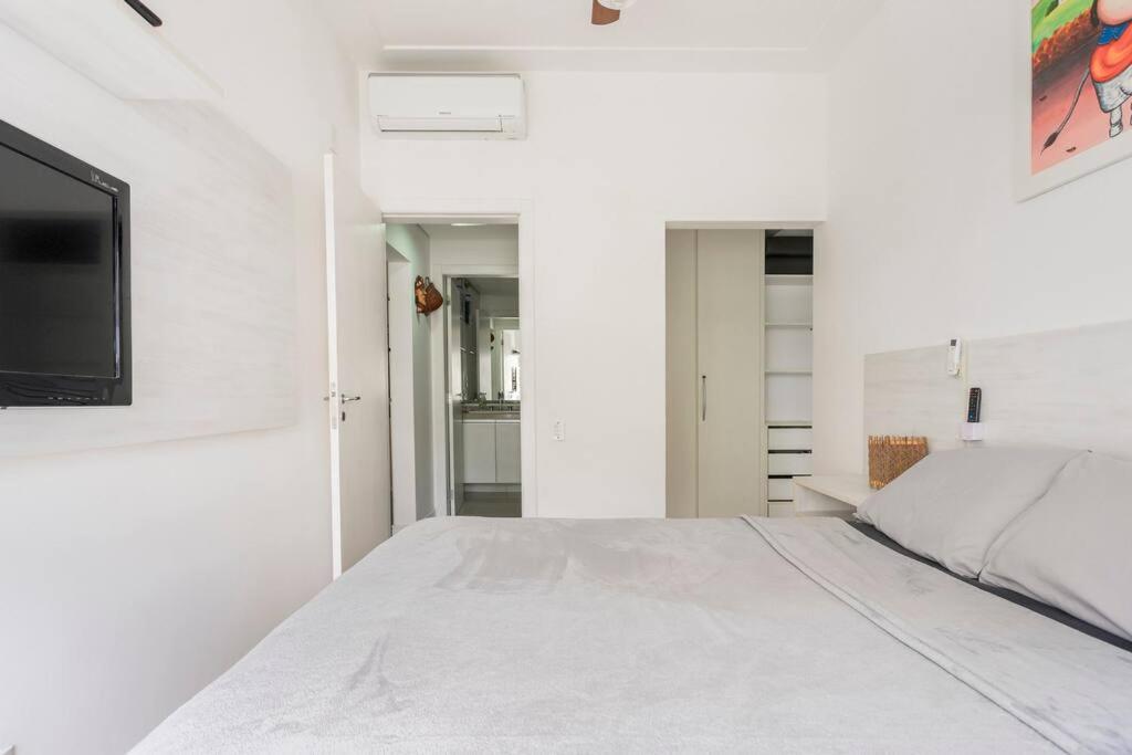 Apartamento acesso privado a praia