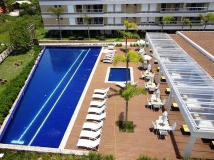 Apartamento acesso privado a praia