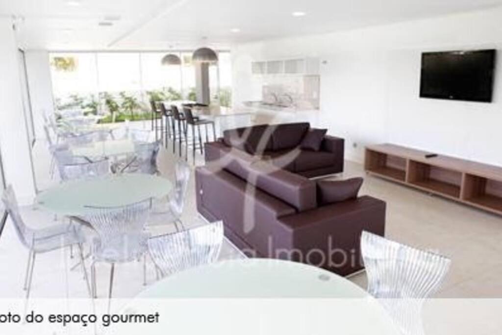 Apartamento acesso privado a praia