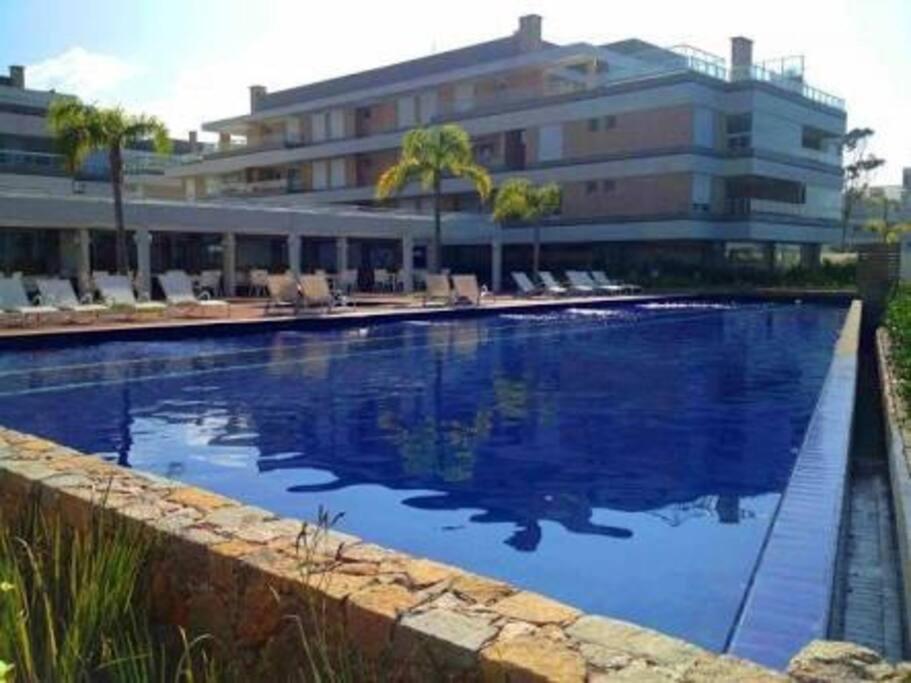 Apartamento acesso privado a praia