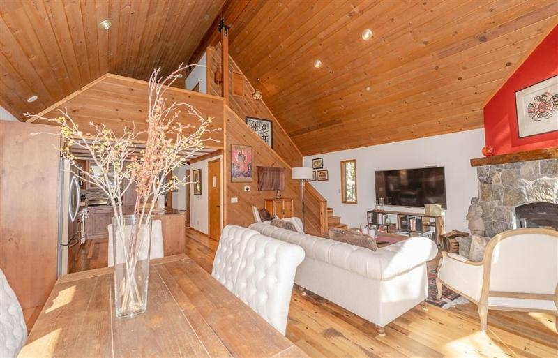 3BRDen Home Overlooking Martis Valley home view 5