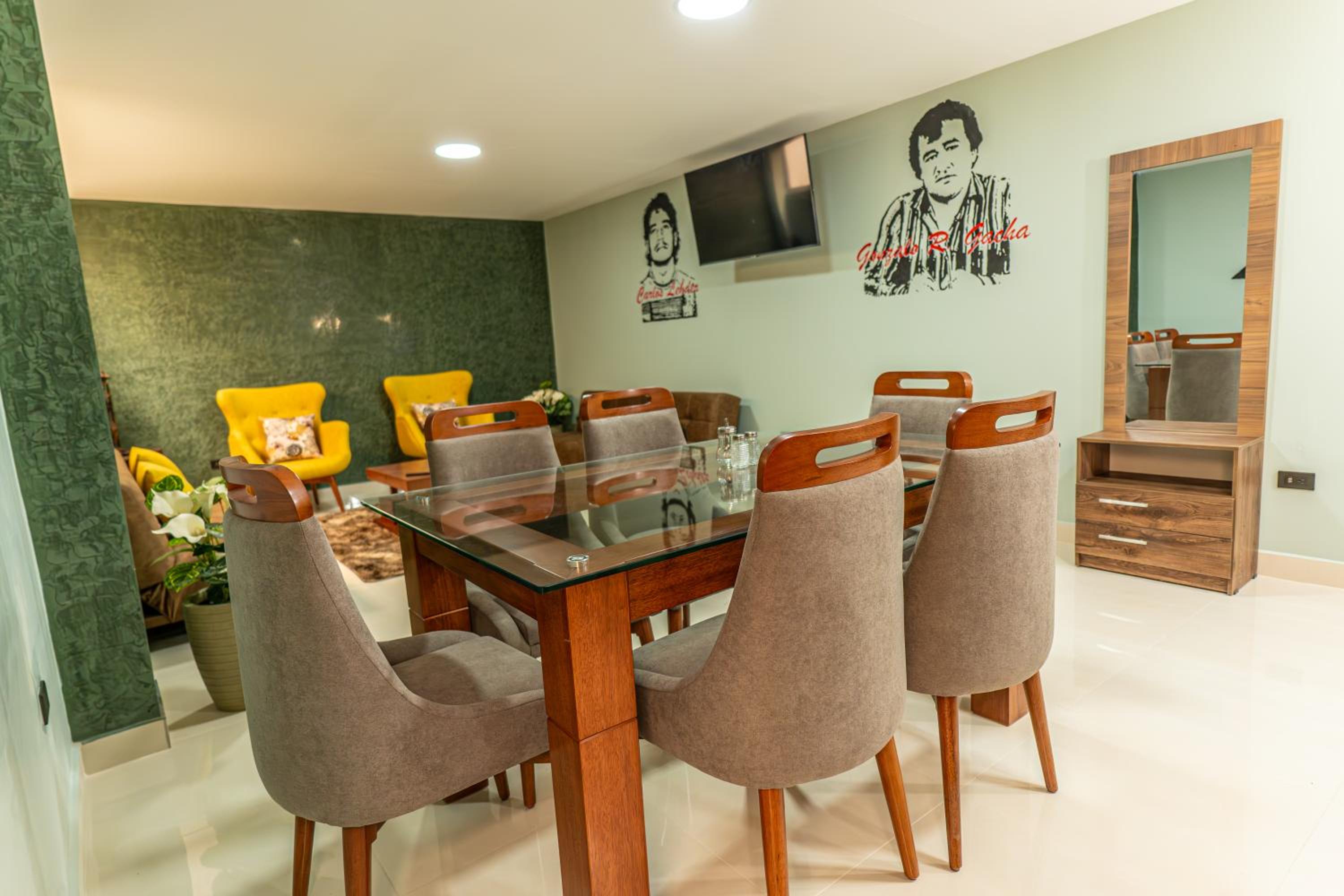 APARTAMENTOS MONACO