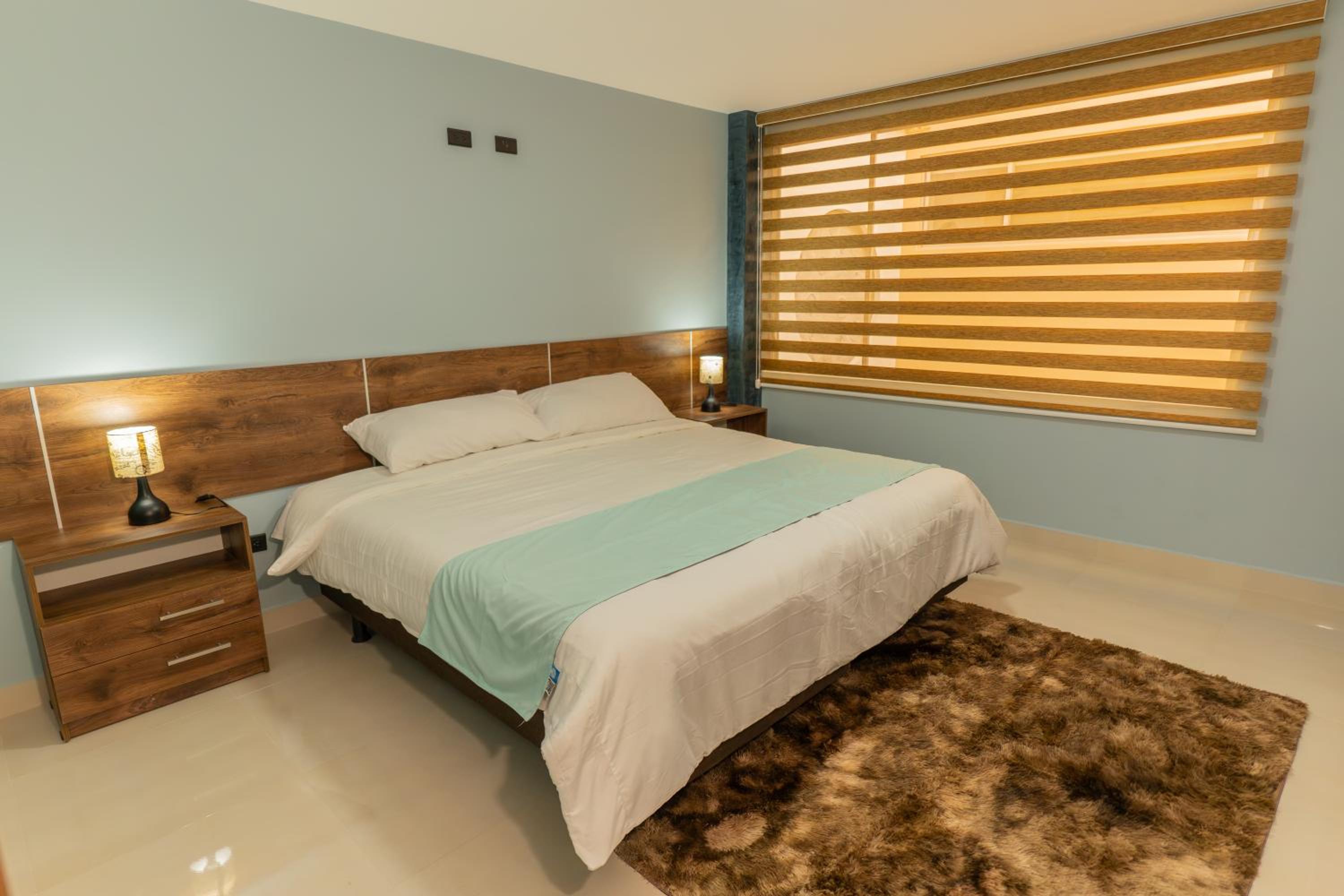 APARTAMENTOS MONACO