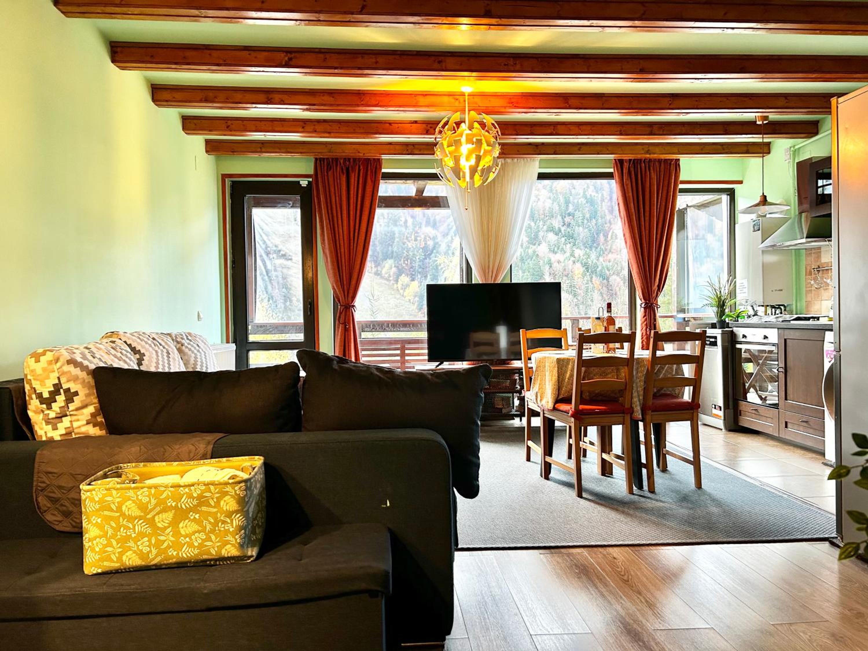 Lucas Duplex