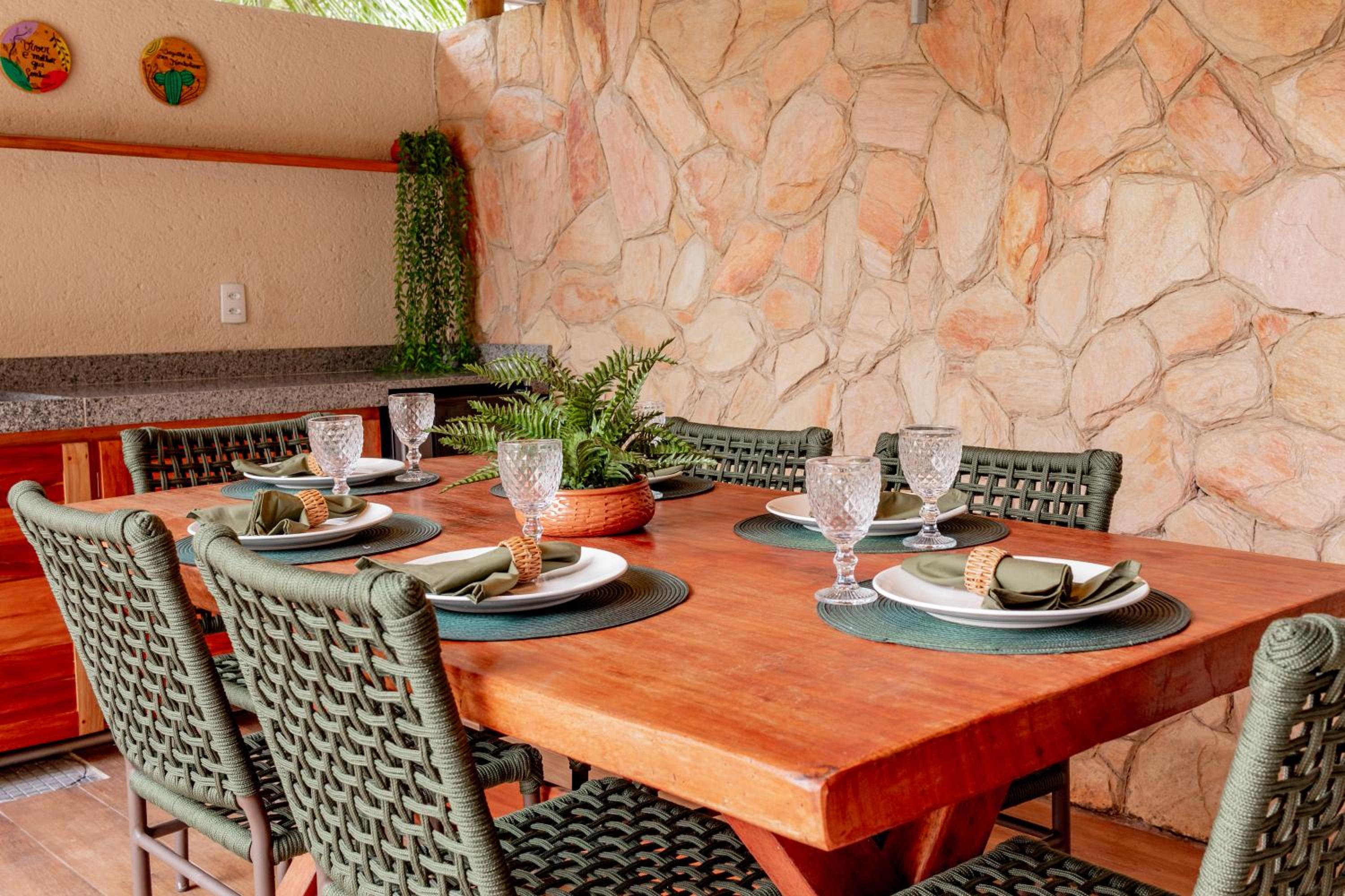 Casa Lanai - Perto de Restaurantes e da Capela Milagres - Internet 300 Mbs