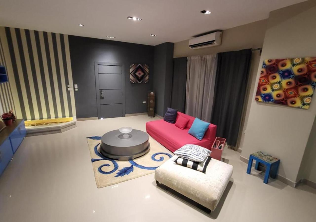 Hayat Apartments
