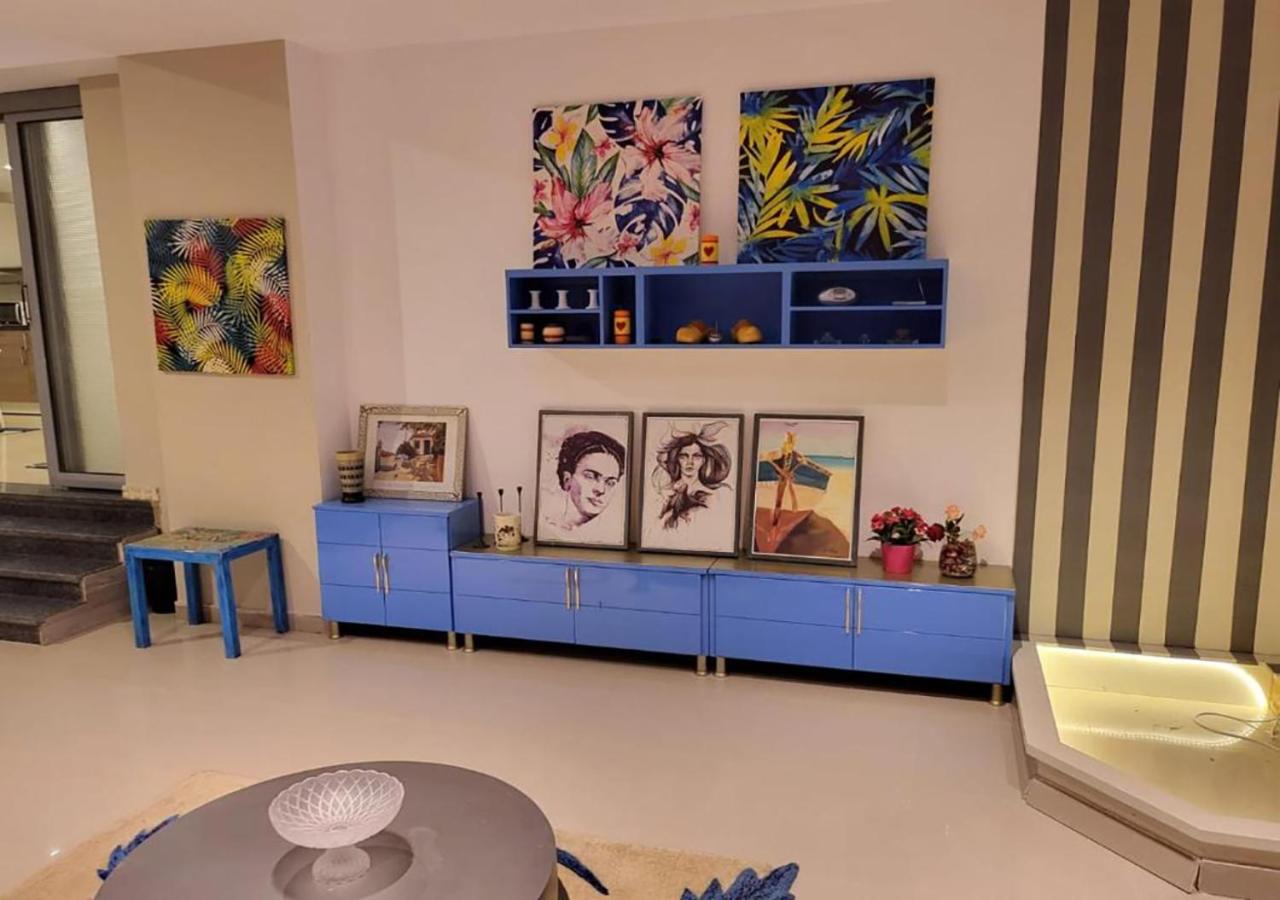 Hayat Apartments