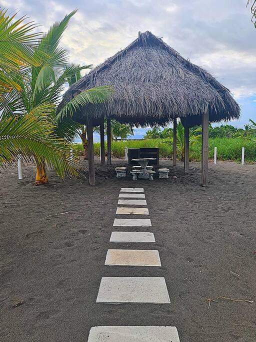 Front Beach apartment